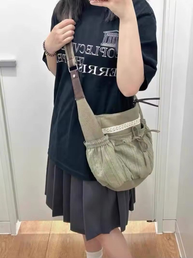 Designer × Vintage Vintage Drawstring Bow Canvas Shoulder Bag Size ONE SIZE - 1 Thumbnail