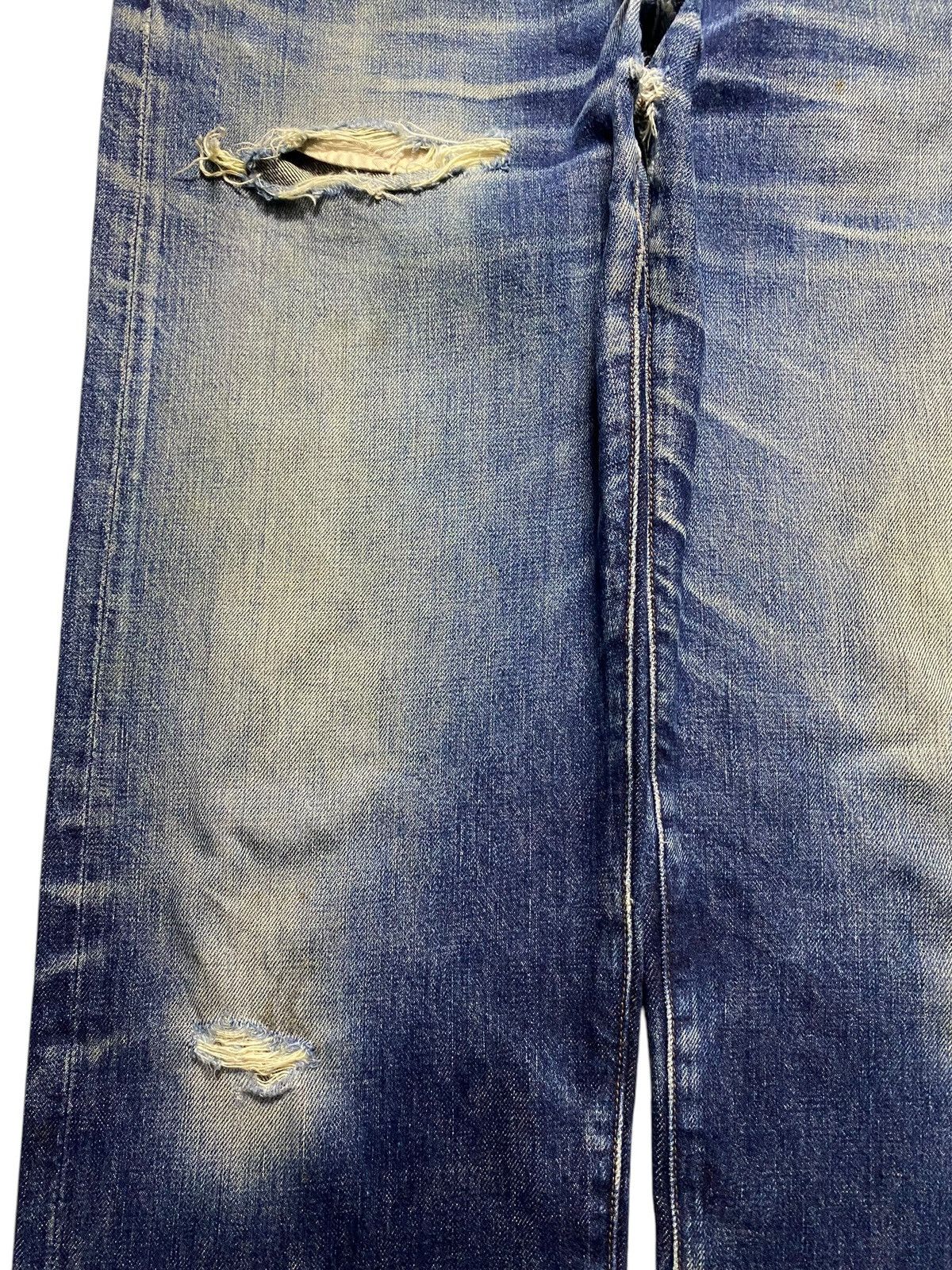 Vintage Vintage Calvin Klein Selvedge Mud Wash Distressed Loose Jean Size US 32 / EU 48 - 9 Thumbnail