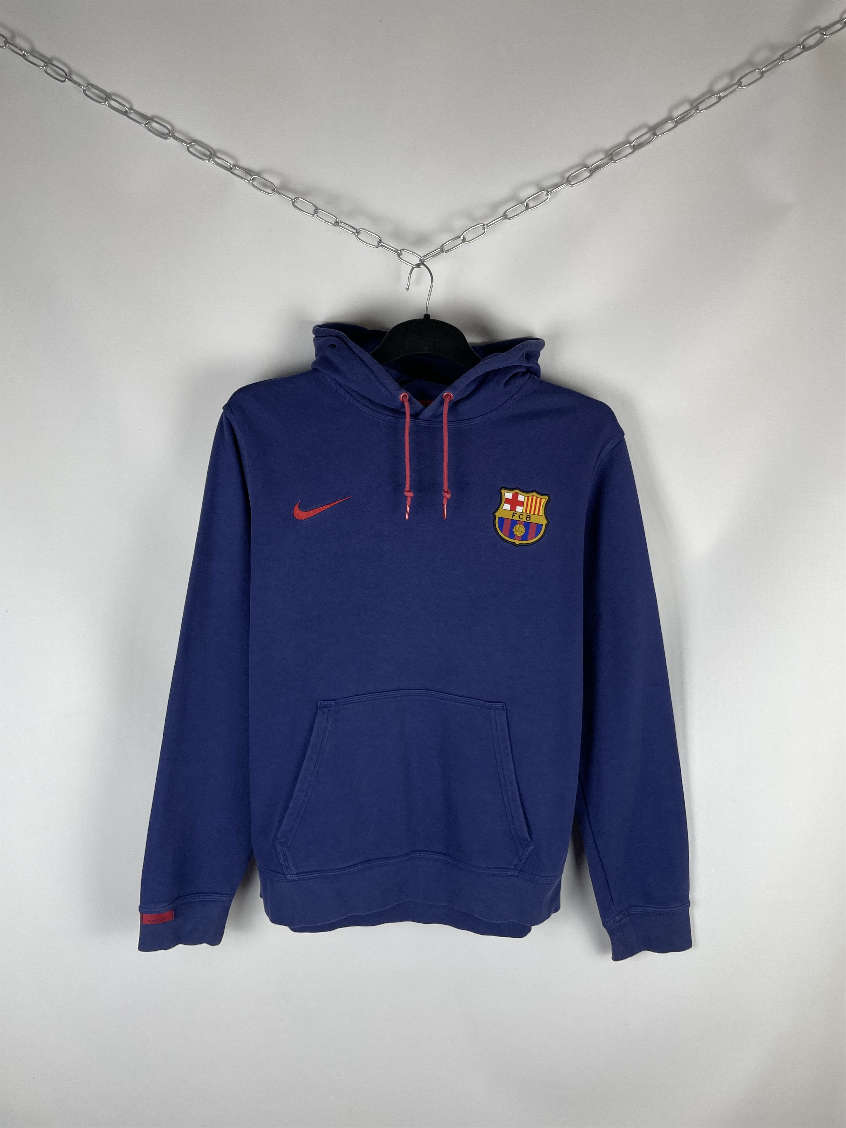 Nike Vintage Nike Barcelona Hoodie Y2k Size US L / EU 52-54 / 3 - 1 Thumbnail