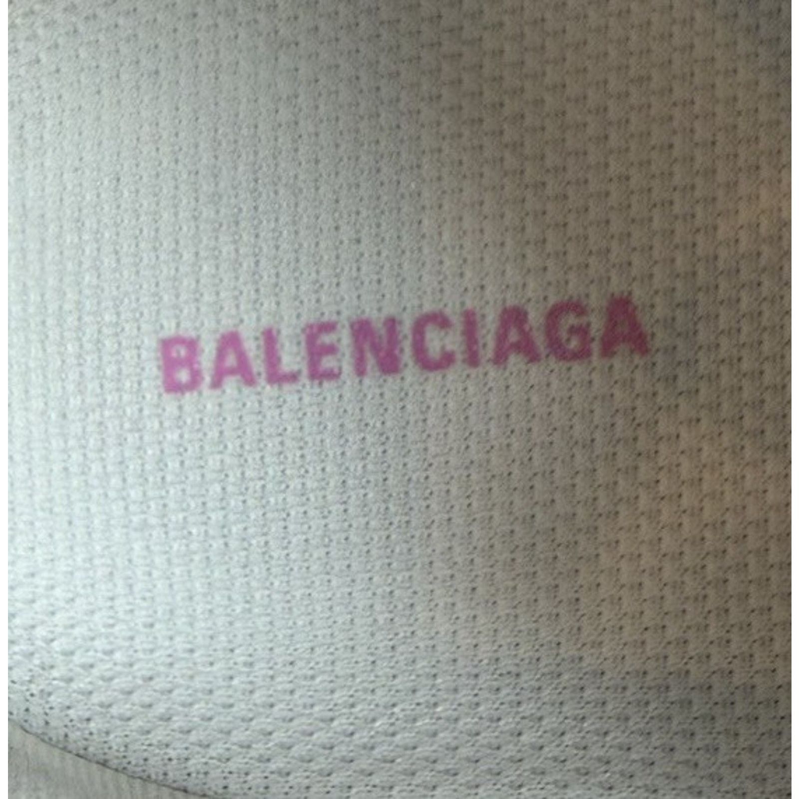 Balenciaga Size 41EU/11W - Balenciaga Triple S White Allover Logo NEW! Size US 11 / IT 41 - 9 Thumbnail