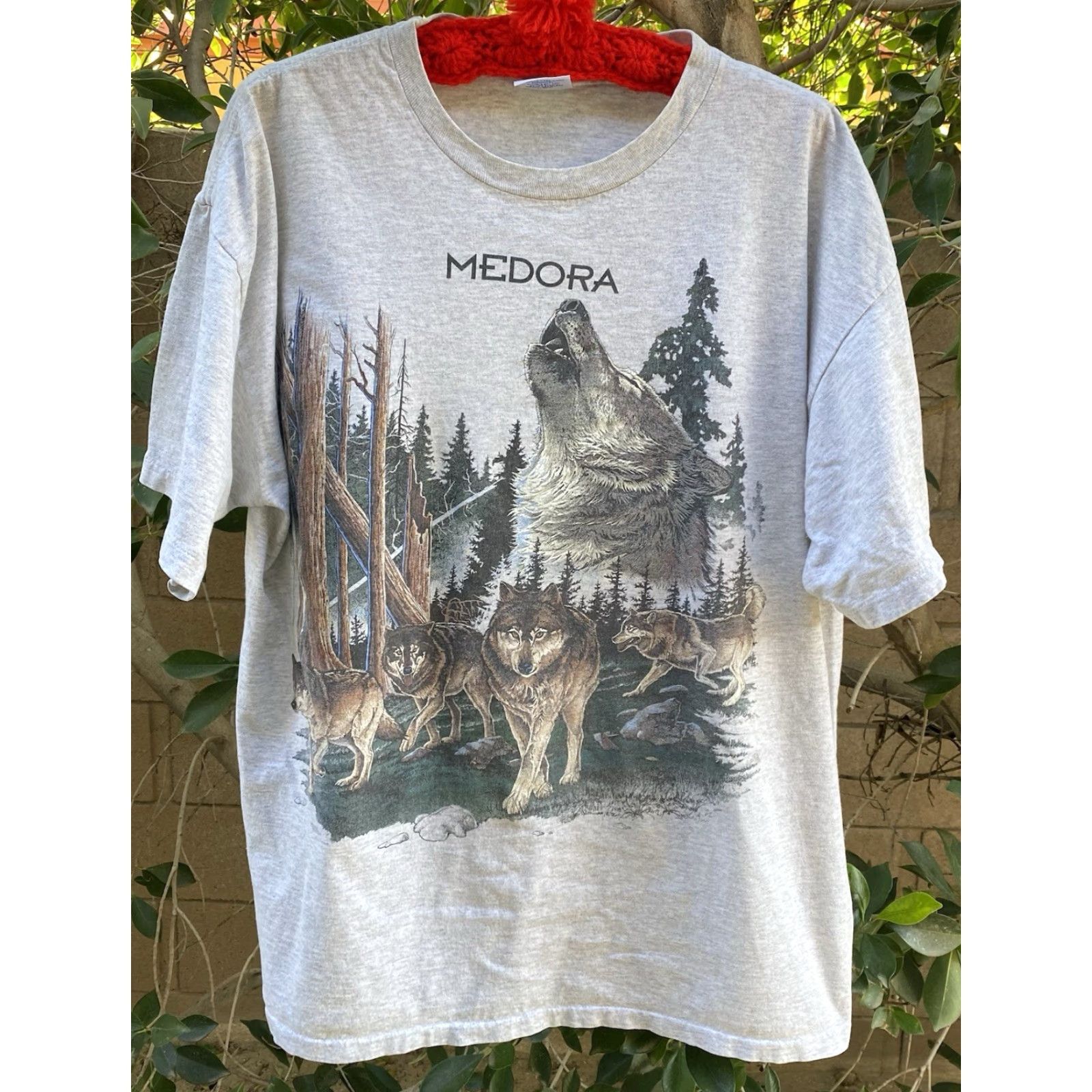 Vintage VINTAGE Medora North Dakota Wolf Pack Graphic T-Shirt Nature Tee Wildlife XL Mens Gray 100% Cotton Premier Sportswear 1990s Wolf Pack Outdoors Size US XL / EU 56 / 4 - 3 Thumbnail