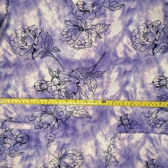 Other GT Performance Womens Medium Scrub Top Purple White Med Flor Size M / US 6-8 / IT 42-44 - 5 Thumbnail