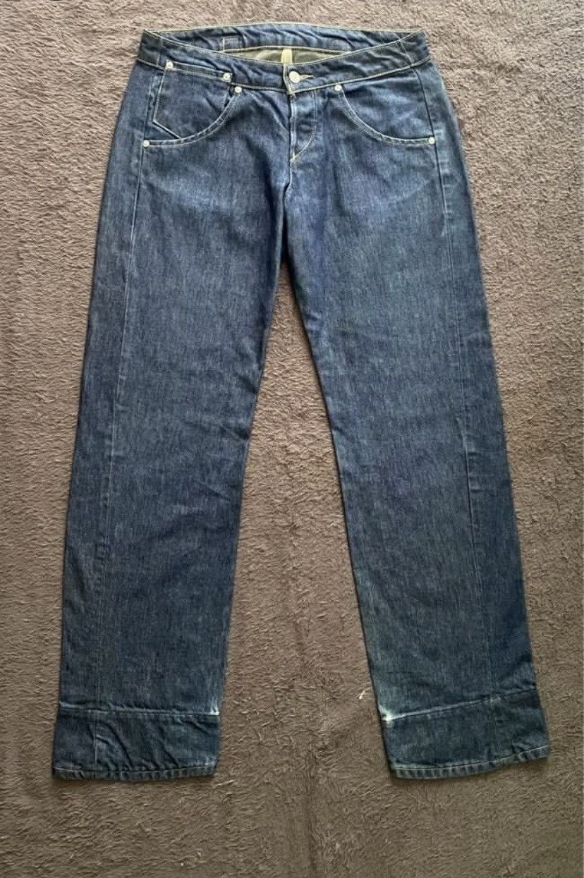 Levi's Vintage Y2K Levi’s Engineered Buckle Back Twisted Seams Size US 28 / EU 44 - 2 Thumbnail