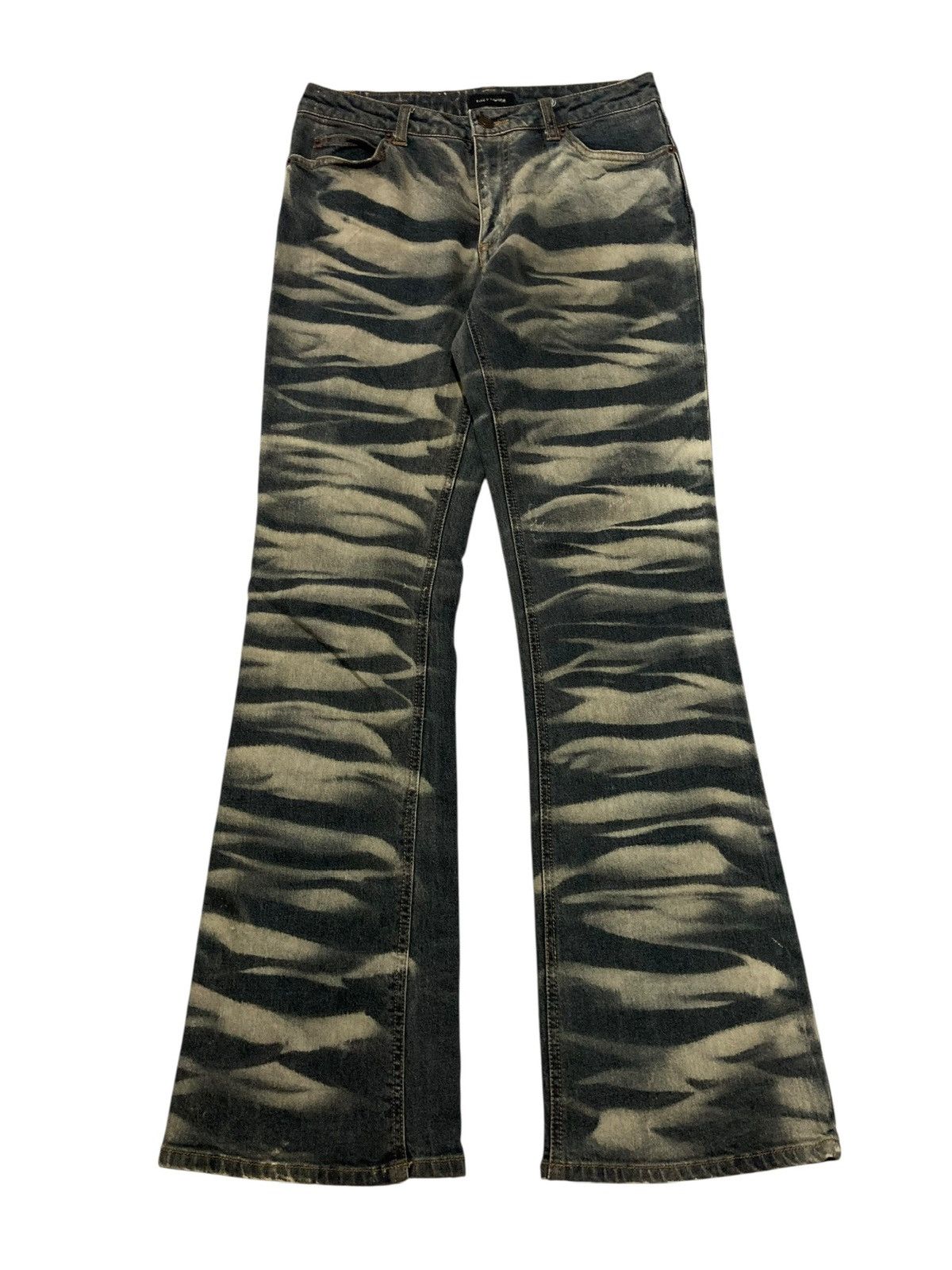 DAILY TOPICS - Japanese Flared Jeans Faded Unique Design 🇯🇵