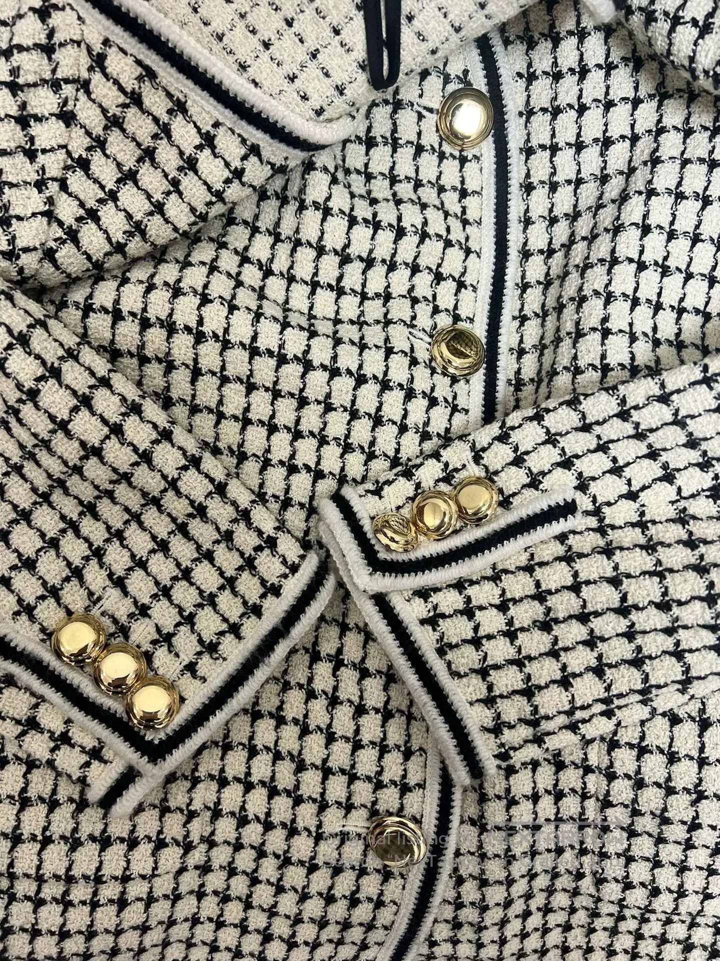 Miu Miu Miu Miu Tweed Logo Jacket. Size M / US 6-8 / IT 42-44 - 3 Thumbnail