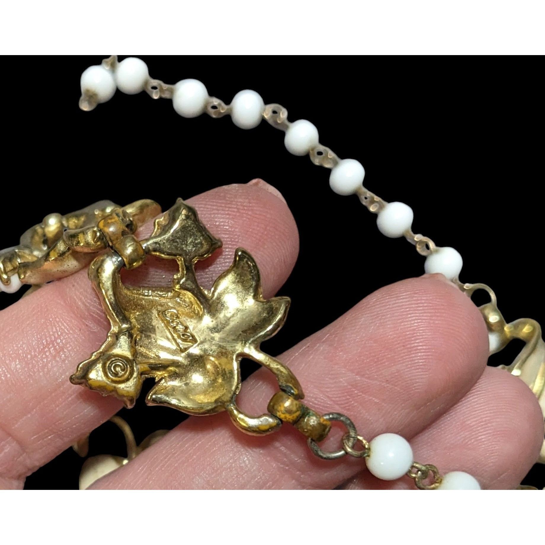 Other Vintage 50s Beige Leaf Floral Coro Necklace Size ONE SIZE - 4 Thumbnail