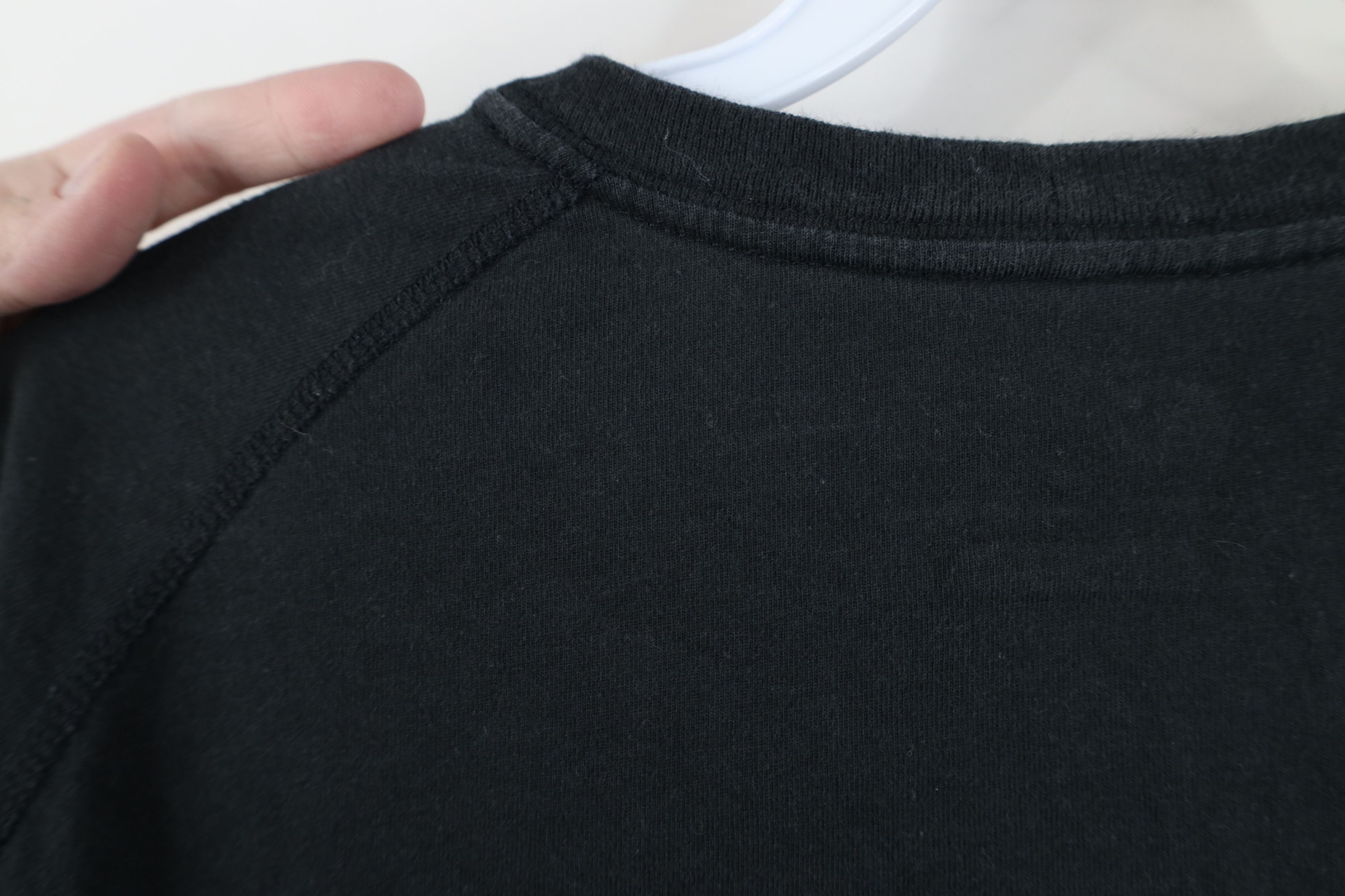 Carhartt Vintage Y2K Carhartt Spell Out Pocket T-Shirt Black Workwear Size US M / EU 48-50 / 2 - 11 Thumbnail