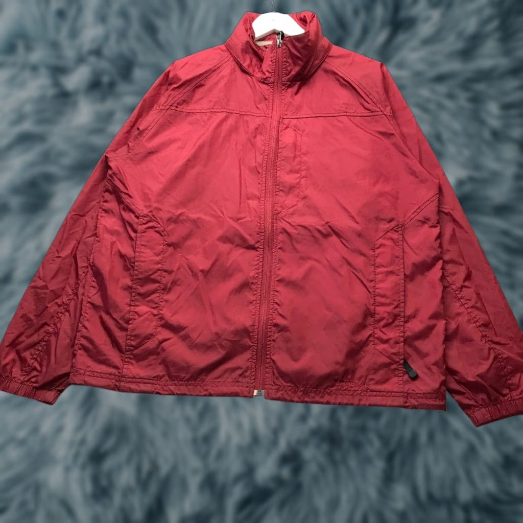 Vintage L.L. Bean Windbreaker Nylon Jacket Hoodie Mens M Red Full Zip Pockets Jacket Coat Windbreaker Men M Red Nylon Jacket Hoodie Size US M / EU 48-50 / 2 - 1 Thumbnail