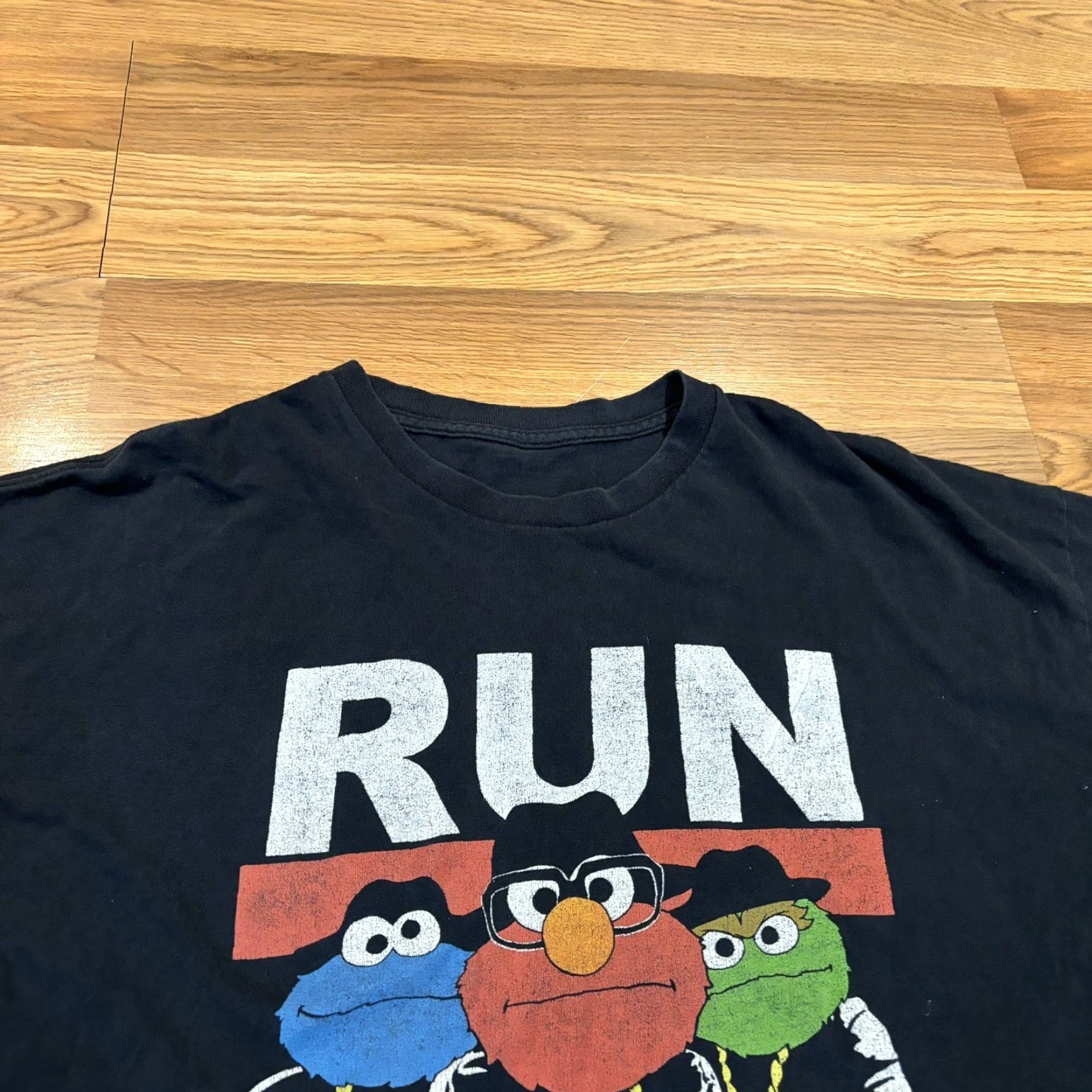 Vintage VINTAGE Sesame Street Black T-Shirt Men’s XL Short Sleeve Cookie Monster 90s Cartoon Size US XL / EU 56 / 4 - 2 Thumbnail
