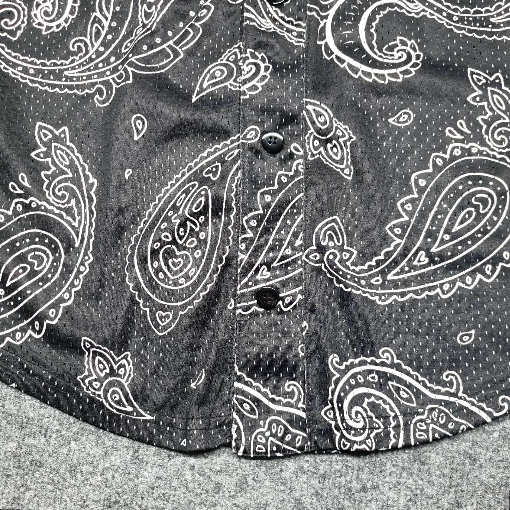 Vintage Rue21 Jersey Shirt Mens L Black Paisley Short Sleeve Button Up Collarless New Size US L / EU 52-54 / 3 - 3 Thumbnail