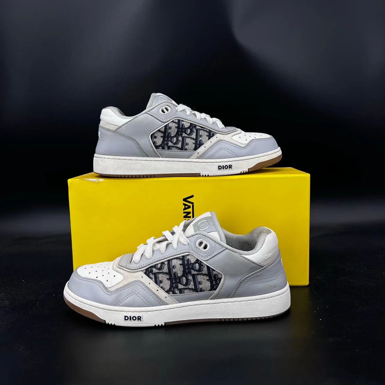 Dior Dior B27 gray white size 39 mint Size US 6 / EU 39 - 3 Thumbnail