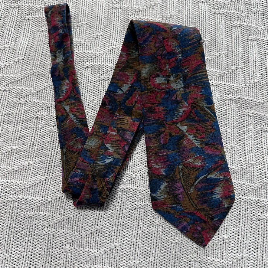 Bergdorf Goodman Vintage Bergdorf Goodman abstract print silk tie Size ONE SIZE - 1 Thumbnail