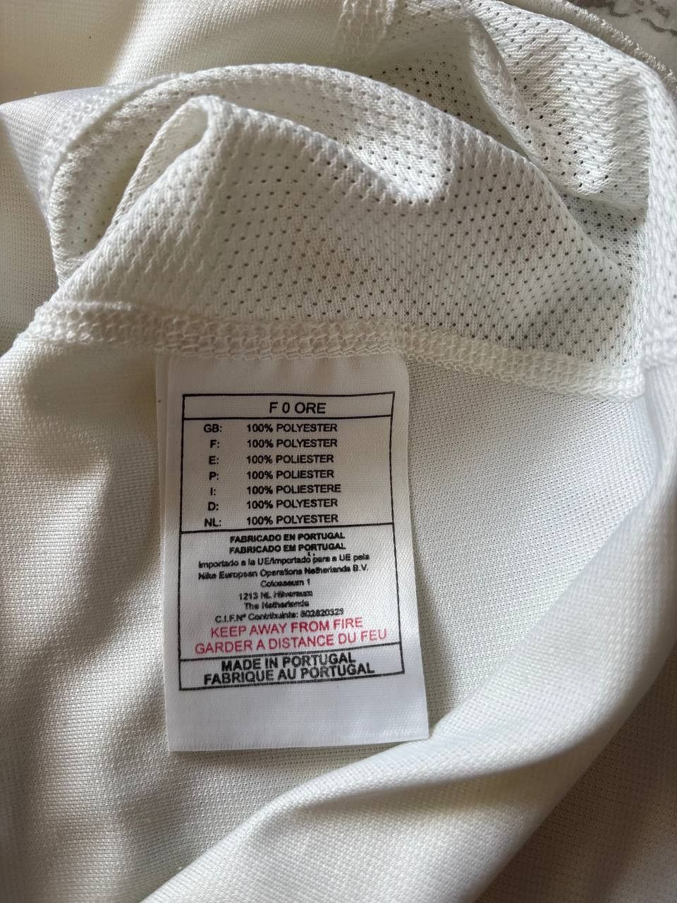 Nike Nike Portugal 2000-2002 Natoinal Soccer Jersey Size US XL / EU 56 / 4 - 8 Thumbnail