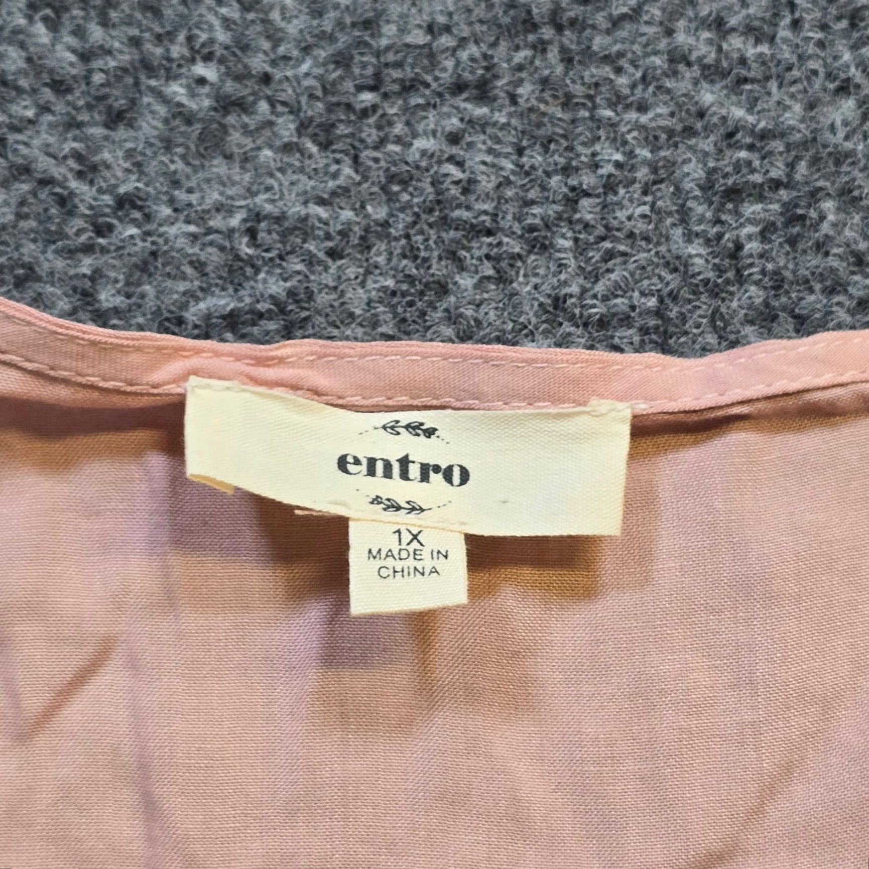 Pinko Entro Blouse Shirt Womens 1X Pink Floral Embroidered Tie Waist Boho Cottage Fall Spring Winter Casual Basic V-Neck 3/4 Sleeve Roll Tab Sleeve Pullover Size XL / US 12-14 / IT 48-50 - 3 Thumbnail