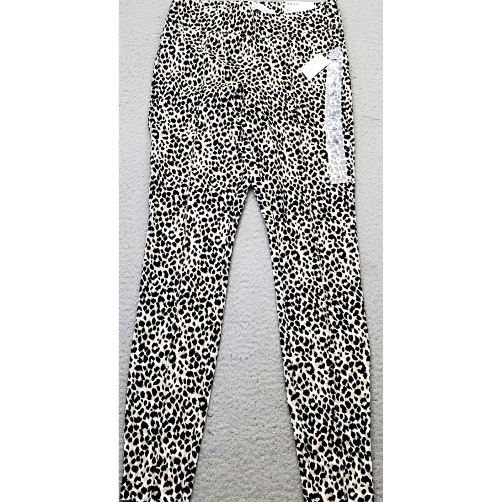 Old Navy Old Navy Stevie Leggings Women Small Multi Leopard Print Rayon Stretch High Rise Size 28" / US 6 / IT 42 - 2 Thumbnail