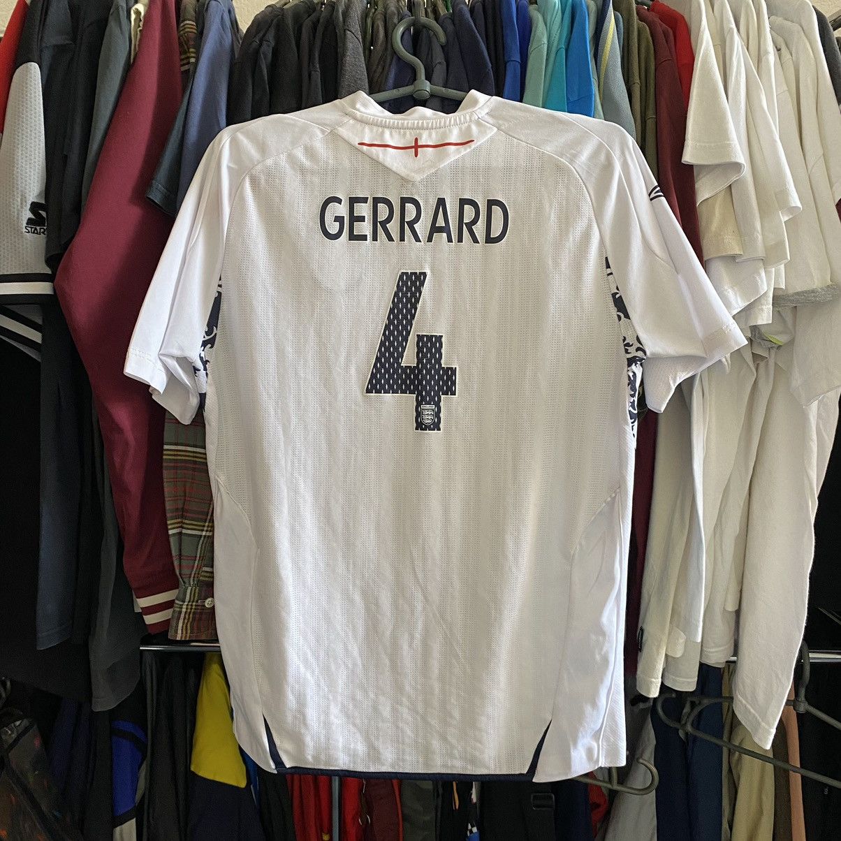 Umbro Vintage Umbro Fc England 🏴󠁧󠁢󠁥󠁮󠁧󠁿 Gerrard Player national team Size US S / EU 44-46 / 1 - 2 Thumbnail