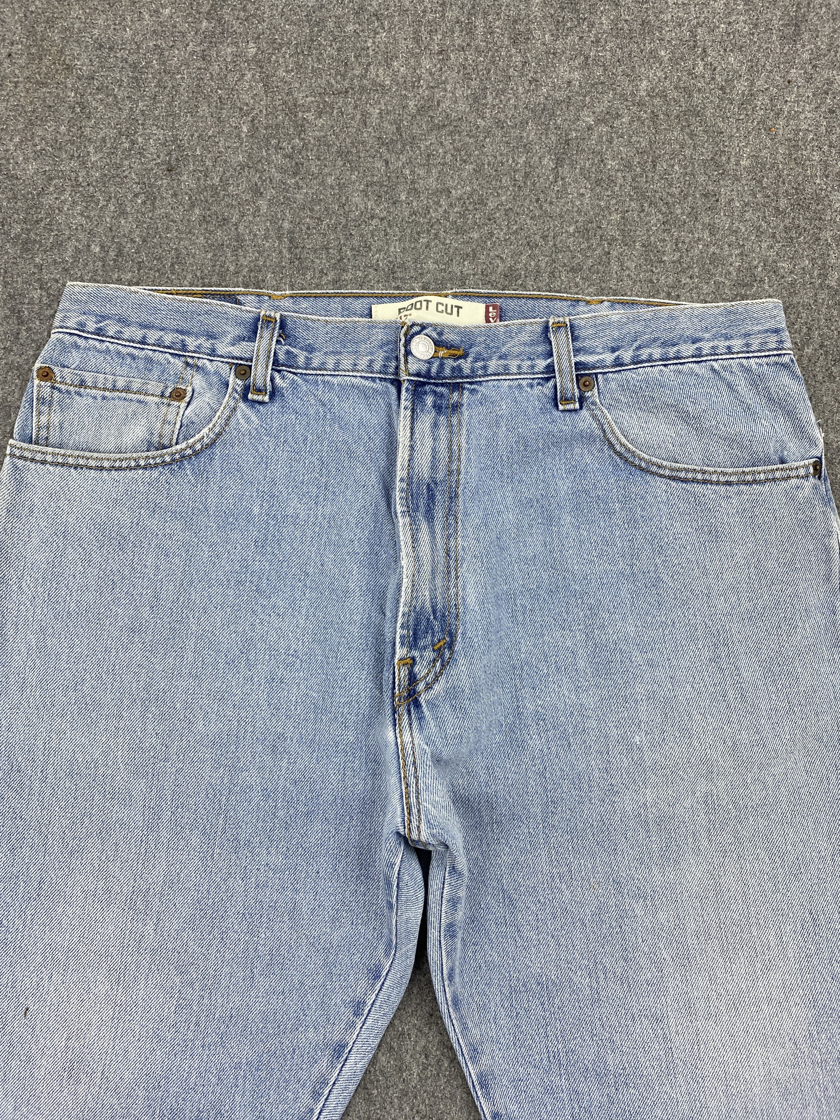 Levi's Vintage Levis 517 Flared Bootcut Light Wash Jeans DP2594 Size US 37 - 2 Thumbnail