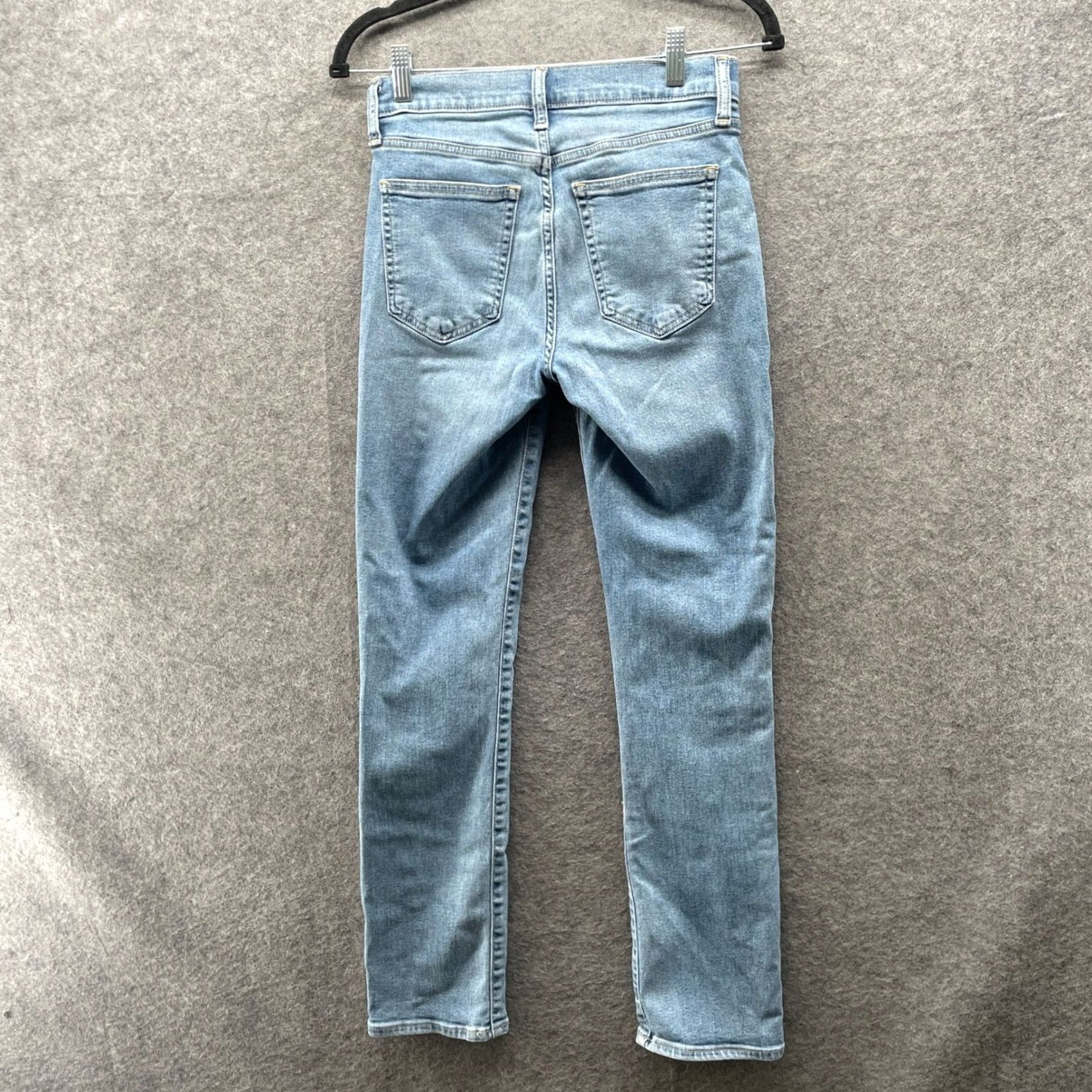 Gap Gap Classic Straight Mid Rise Jeans Womens 4 / 27 Blue Medium Wash Stretch Size 27" / US 4 / IT 40 - 2 Thumbnail