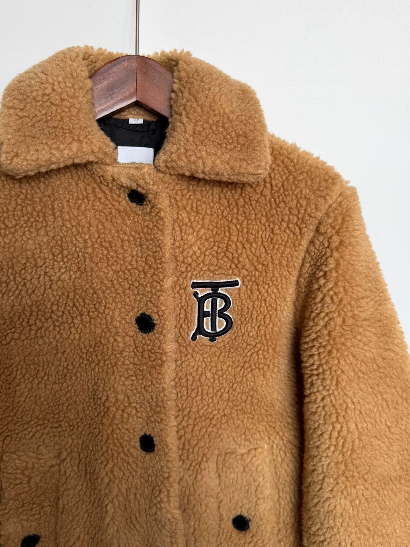 Burberry Burberry Camel Wool Teddy Jacket XS Embroidered Logo 98% New Size XS / US 0-2 / IT 36-38 - 4 Thumbnail