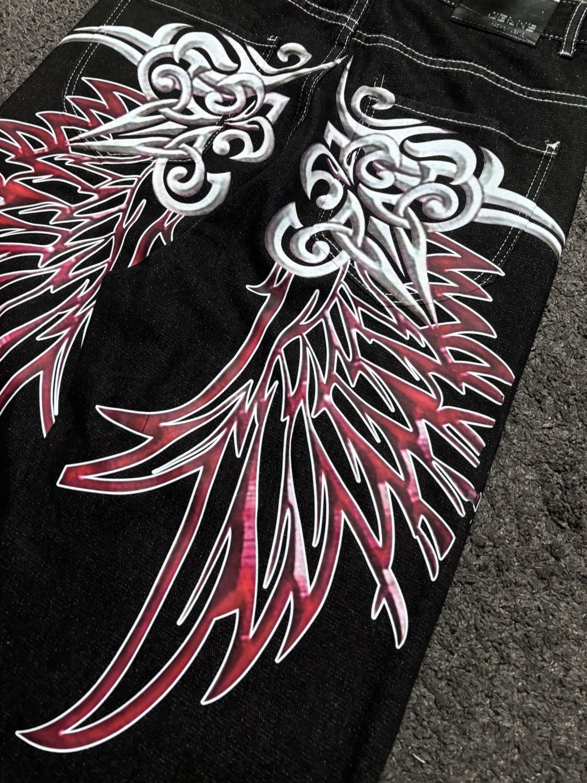Jean × Vintage Vintage rare tribal angel wings cross red black baggy jeans Size US 33 - 8 Thumbnail