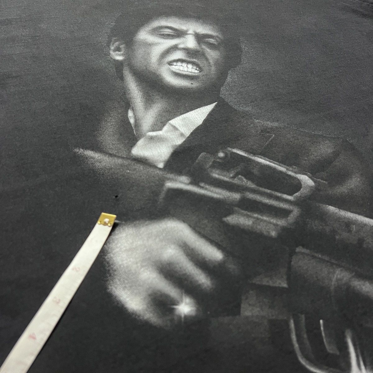 Vintage Vintage 90s Scarface Tony Montana movie Tee Thrashed Faded Size US XL / EU 56 / 4 - 6 Thumbnail