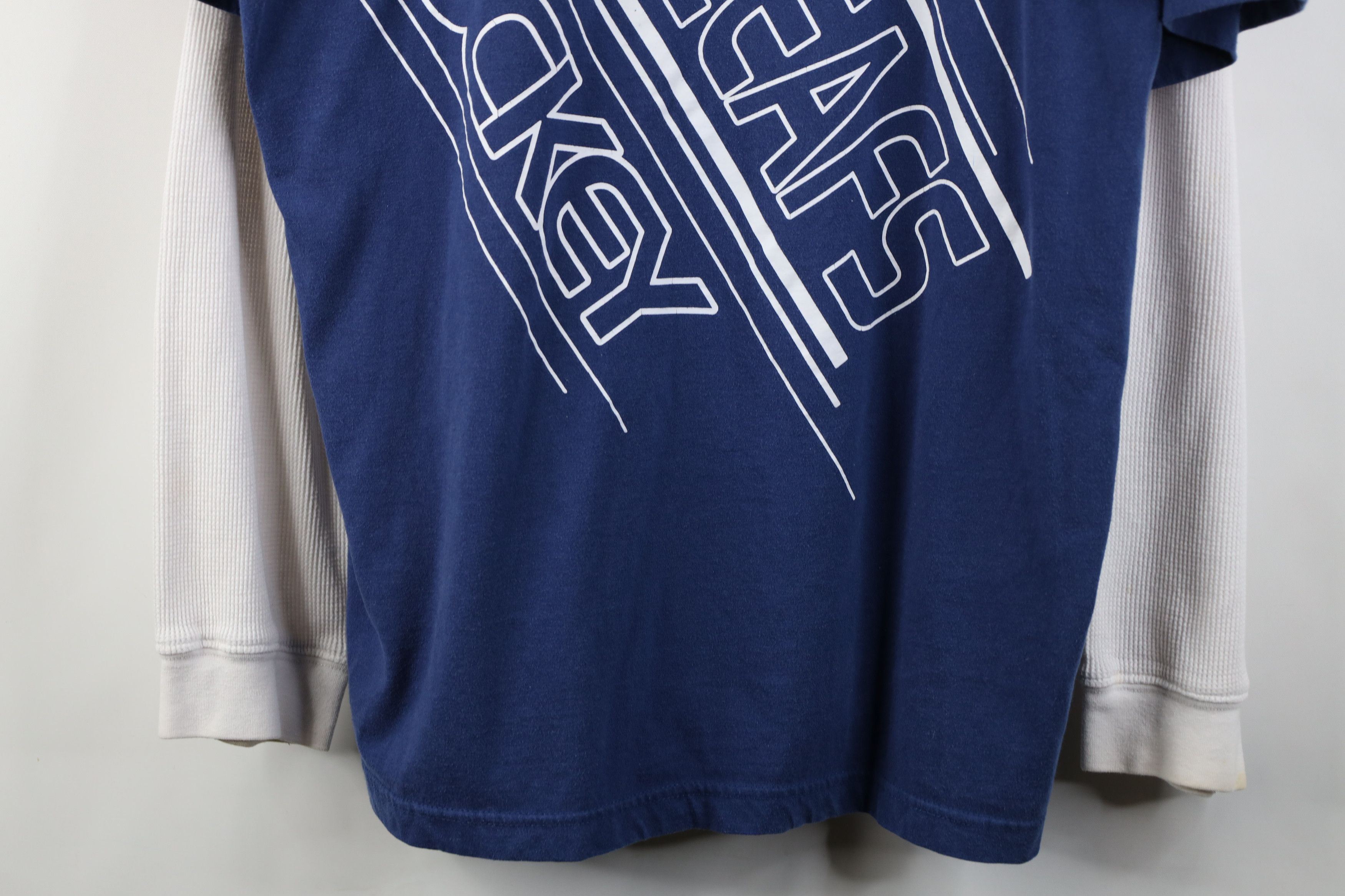 Reebok Vintage Reebok Knit Toronto Maple Leafs Long Sleeve T-Shirt Size US XL / EU 56 / 4 - 3 Thumbnail