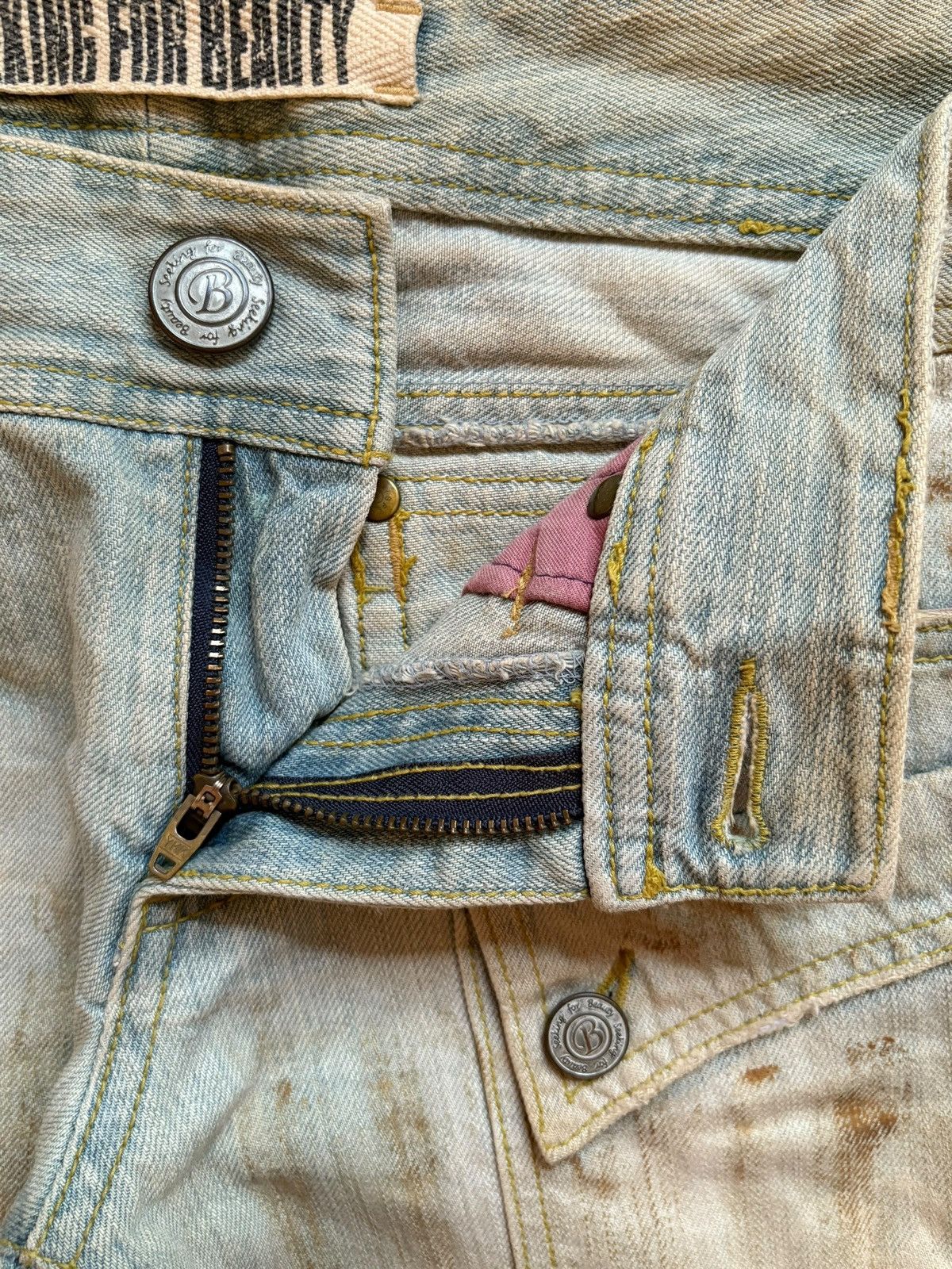 Japanese Brand Vintage Japanese Brand Mud Wash Distressed Cargo Flare Jeans Size 30" / US 8 / IT 44 - 9 Thumbnail