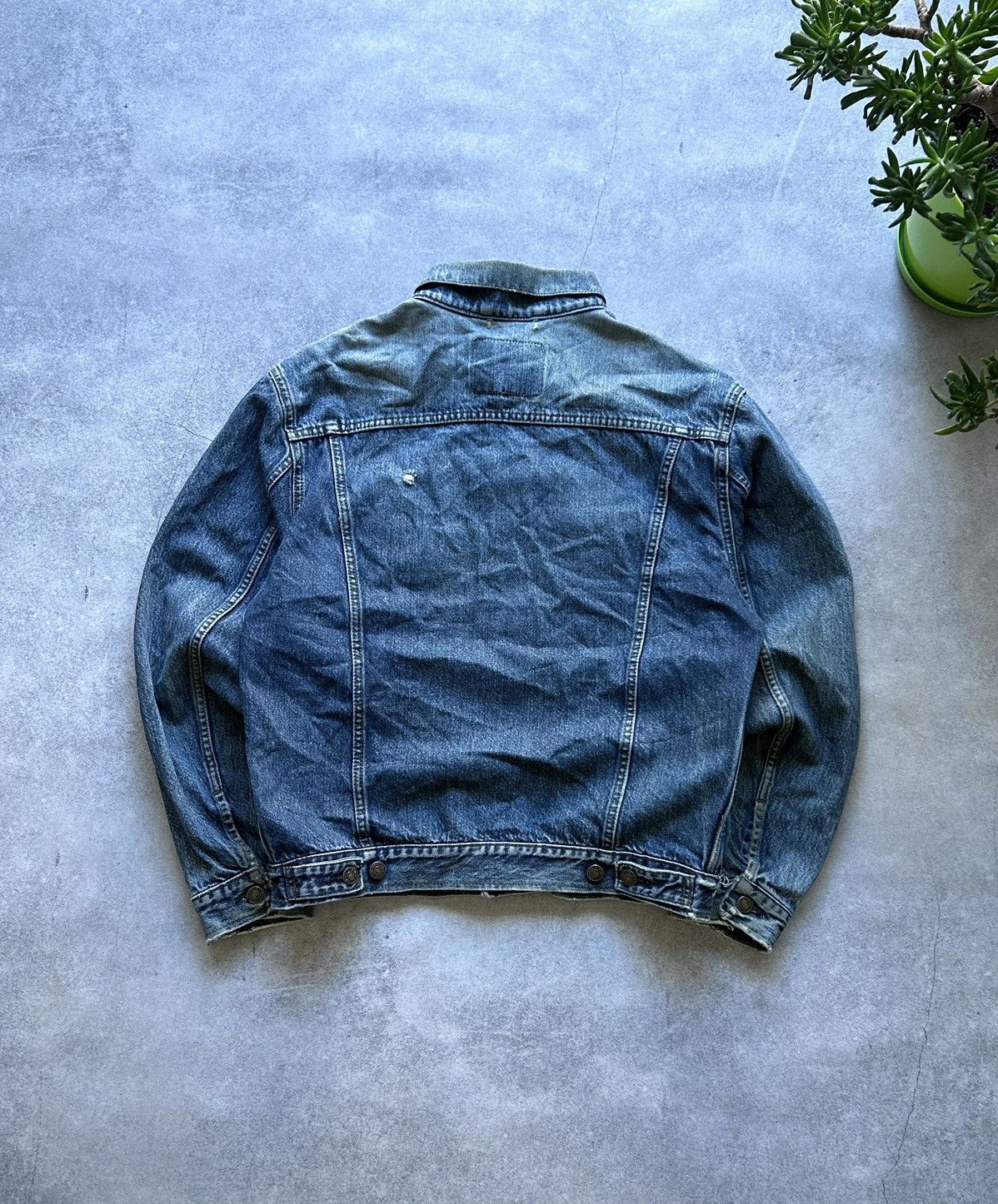Levi's Vintage Clothing × Vintage Vintage Levis denim distressed jacket mens Size US L / EU 52-54 / 3 - 3 Thumbnail
