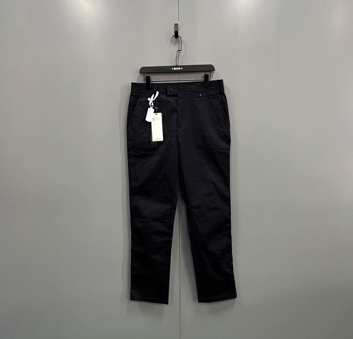 Burberry Burberry Black Straight-leg Pants J41 Size US 28 / EU 44 - 1 Thumbnail