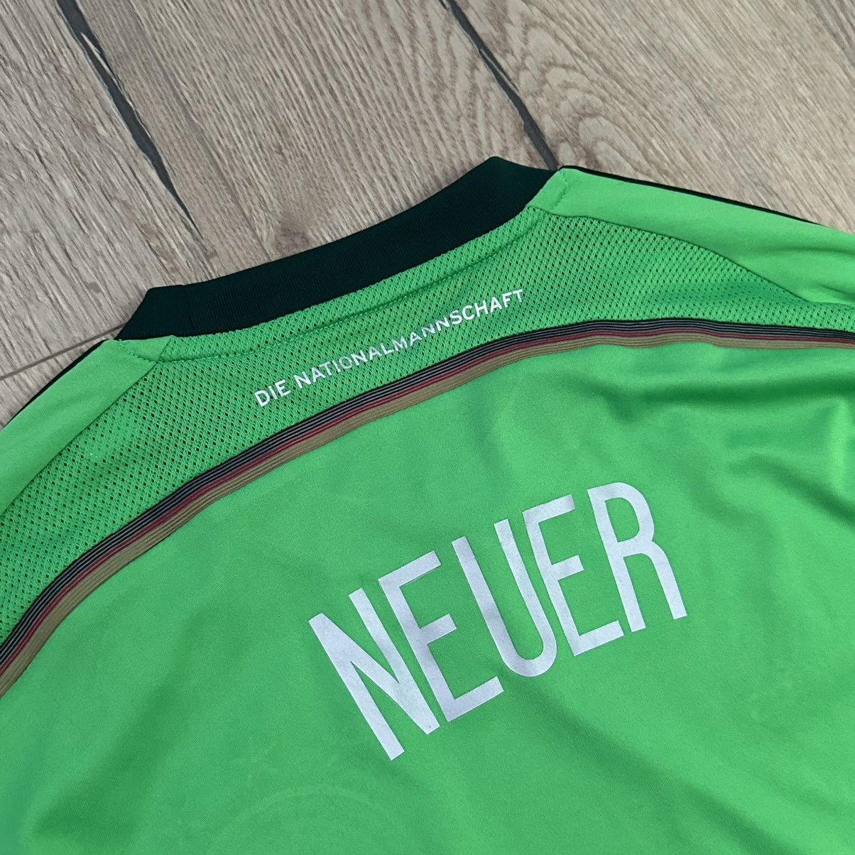 Adidas Germany Goalkeeper Jersey 2013 Neuer #1 Size S Size US S / EU 44-46 / 1 - 10 Thumbnail