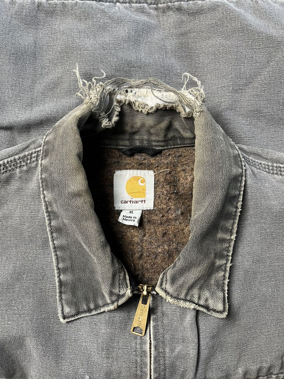 Carhartt Vintage Disressed Carhartt J97GVL Detroit Jacket Gravel Grey Size US XL / EU 56 / 4 - 9 Thumbnail