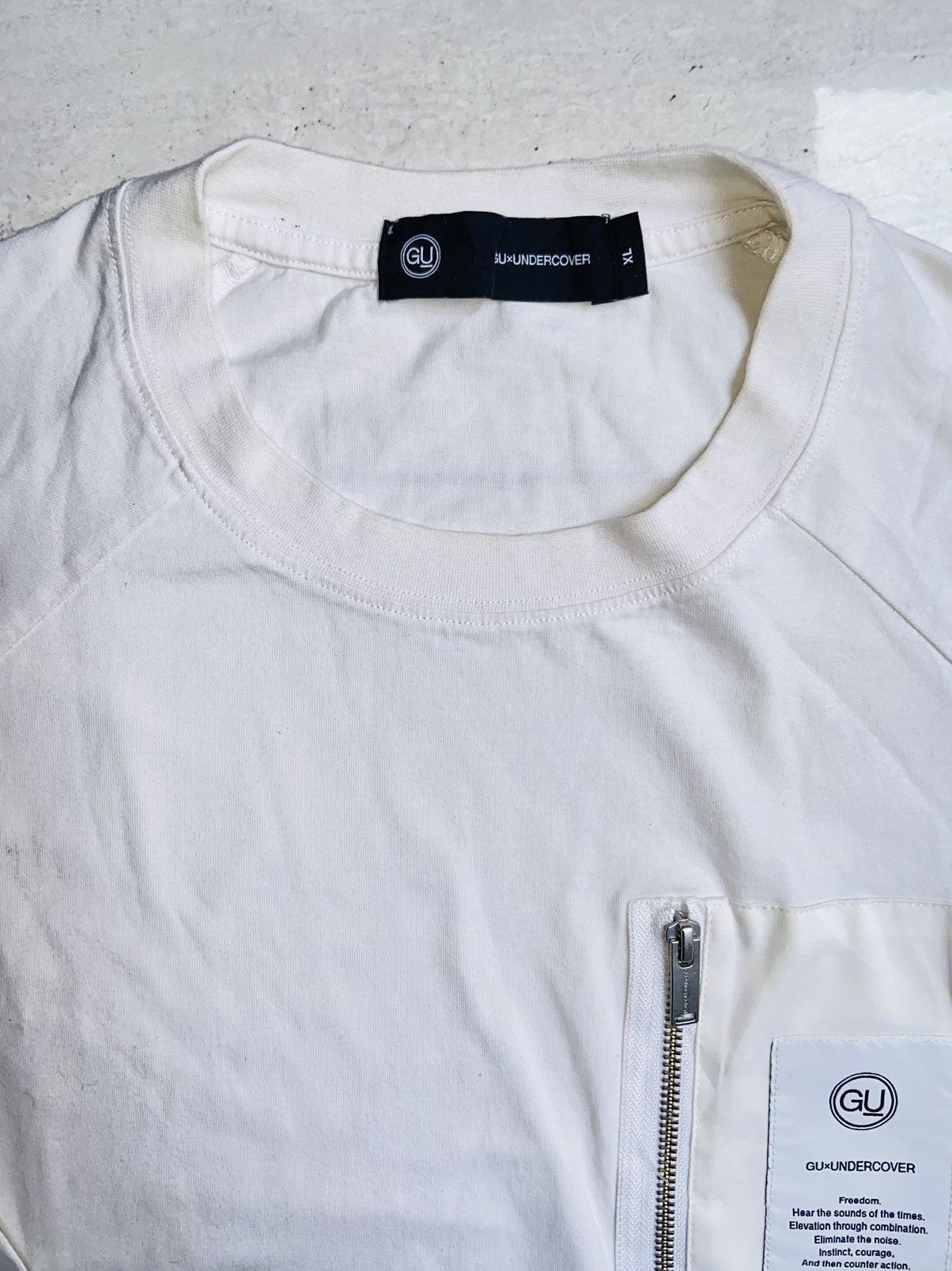 GU × Undercover GU x UNDERCOVER White T-Shirt Size US XL / EU 56 / 4 - 11 Thumbnail