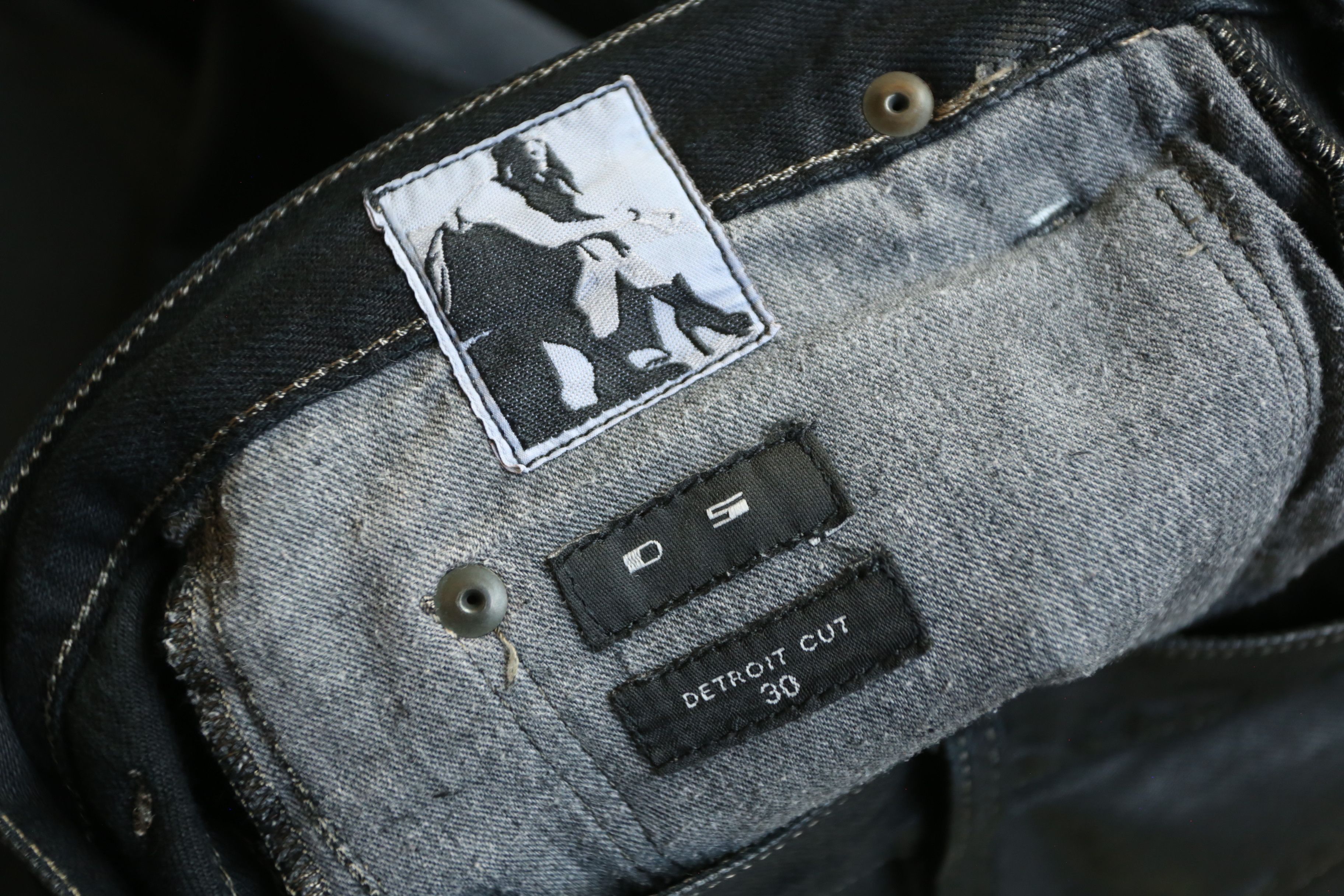 Rick Owens Drkshdw RO DRKSHDW - Detroit Cut Deconstructed Waxed Denim Jean Size US 30 / EU 46 - 7 Thumbnail
