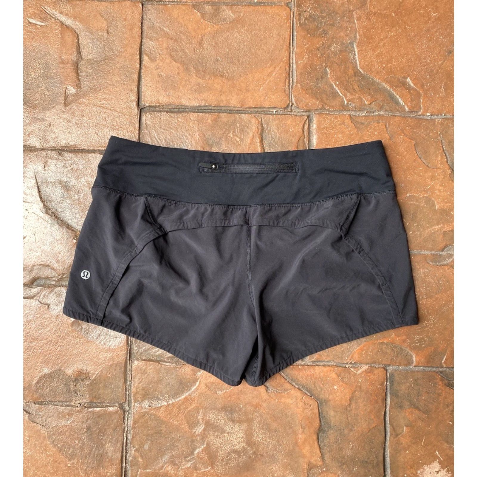 Lululemon Lululemon Speed Up Shorts Women’s 8 Black Running Athletic Pocket Adjustable Waist Lined Size 30" / US 8 / IT 44 - 2 Thumbnail