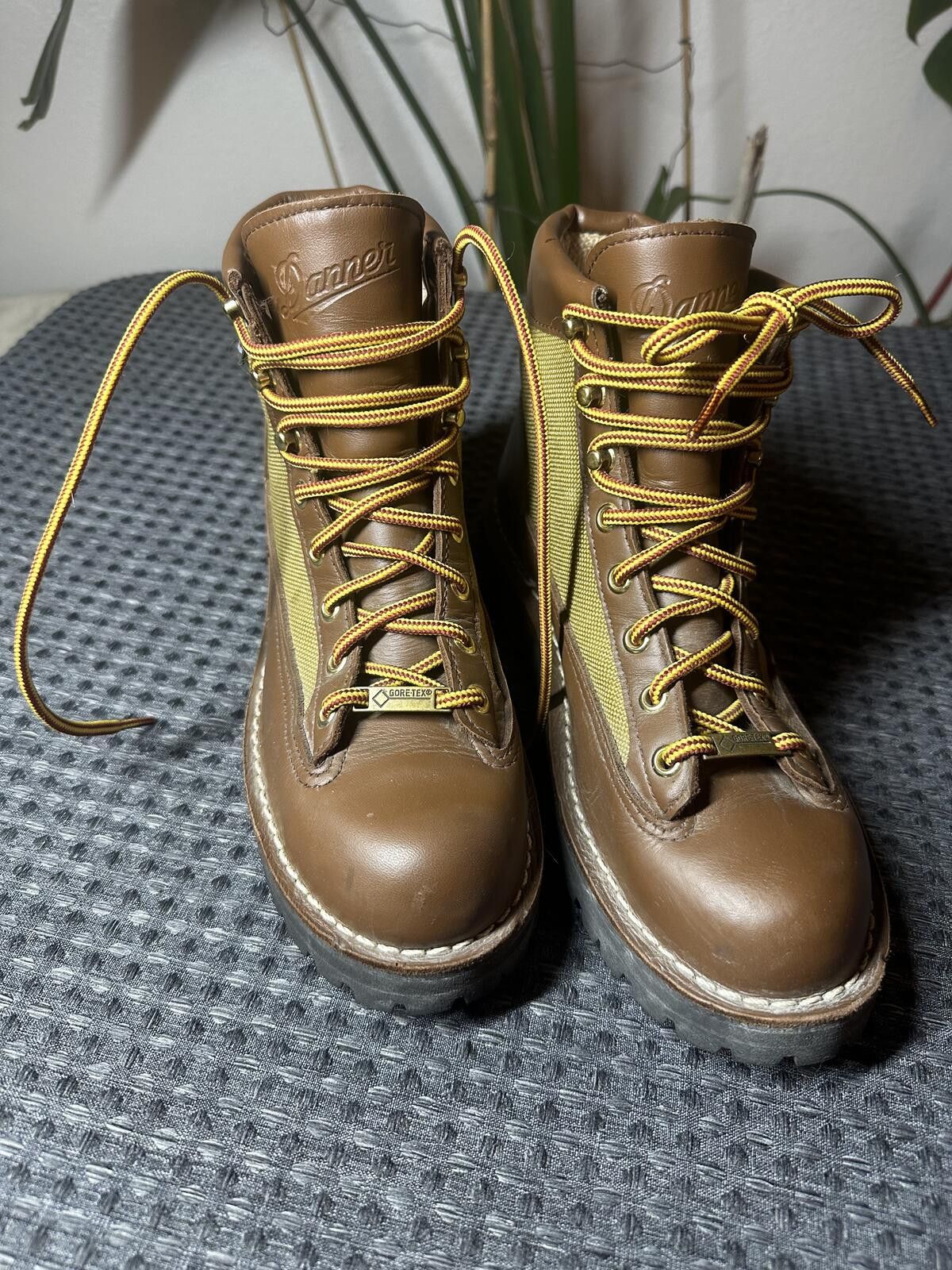 Danner Danner Brown and Olive Hiking Boots Made in USA Size ONE SIZE - 3 Thumbnail