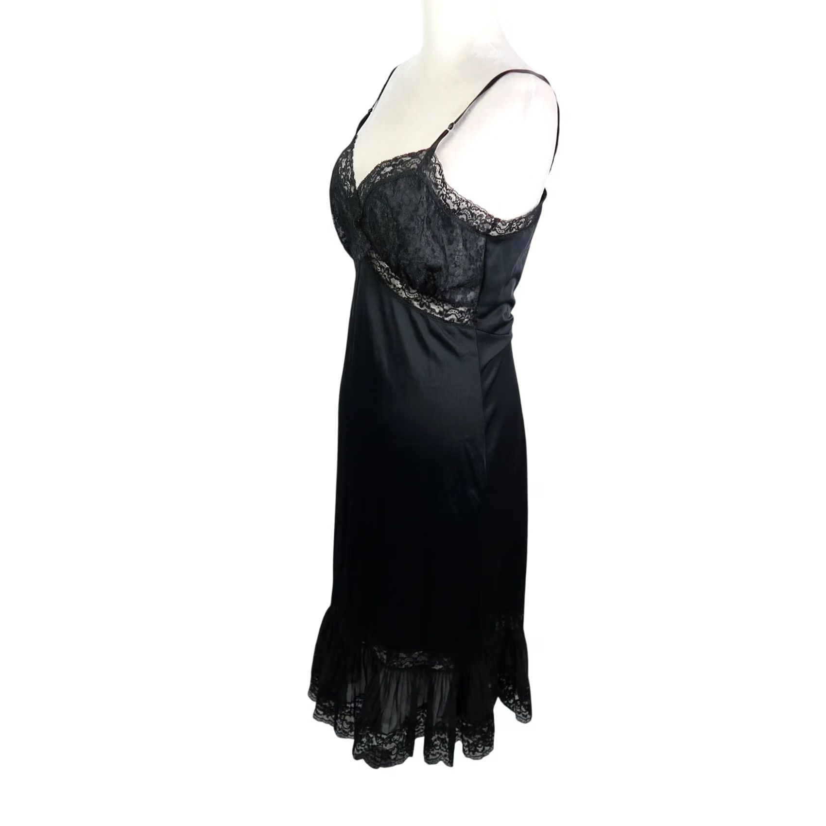 Vintage VINTAGE Van Raalte Black Lace Trim Slip Dress S Womens Slip 60s Lace Nylon Black Girls Mens Size S / US 4 / IT 40 - 3 Thumbnail