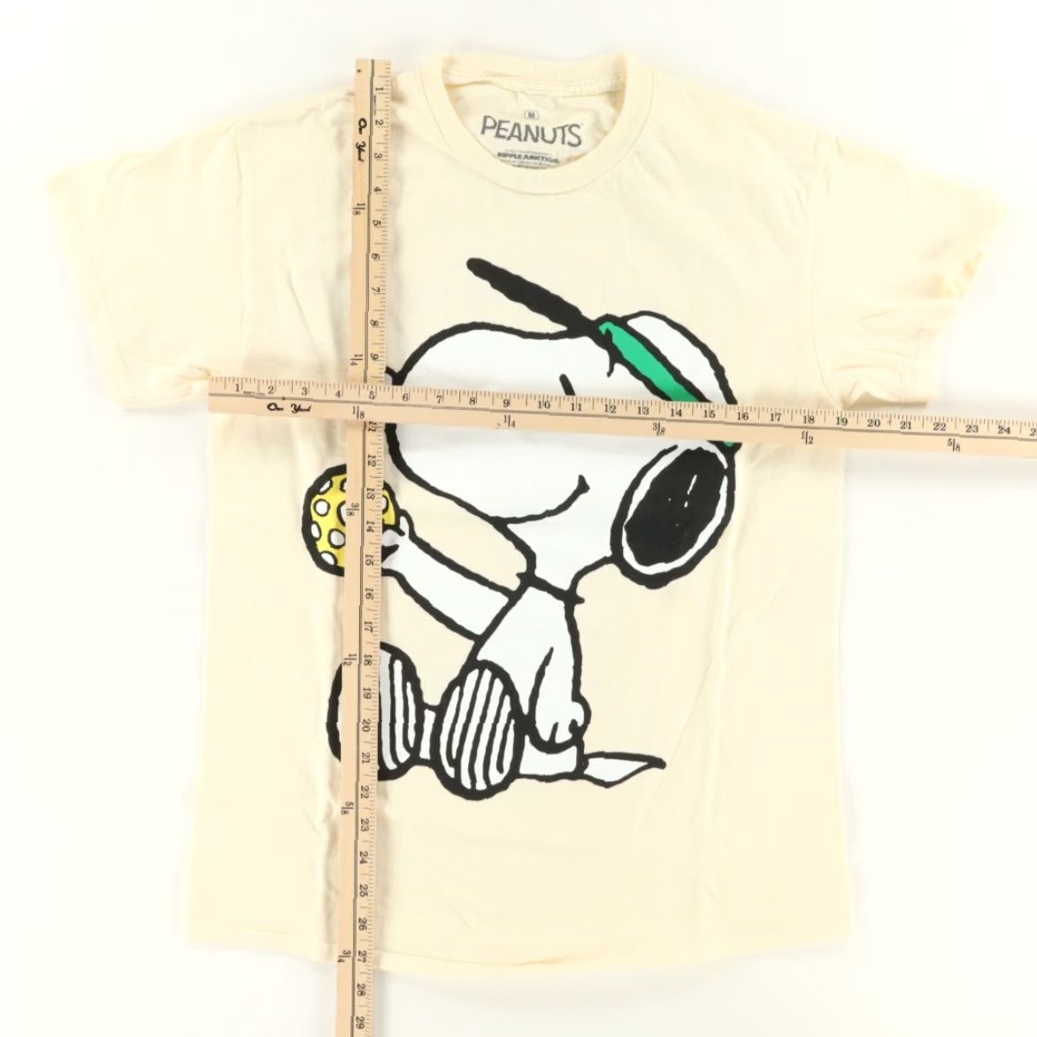 Peanuts Peanuts Snoopy Pickleball Screen Print Solid T-Shirt Yellow Men's M Shirt Size US M / EU 48-50 / 2 - 3 Thumbnail