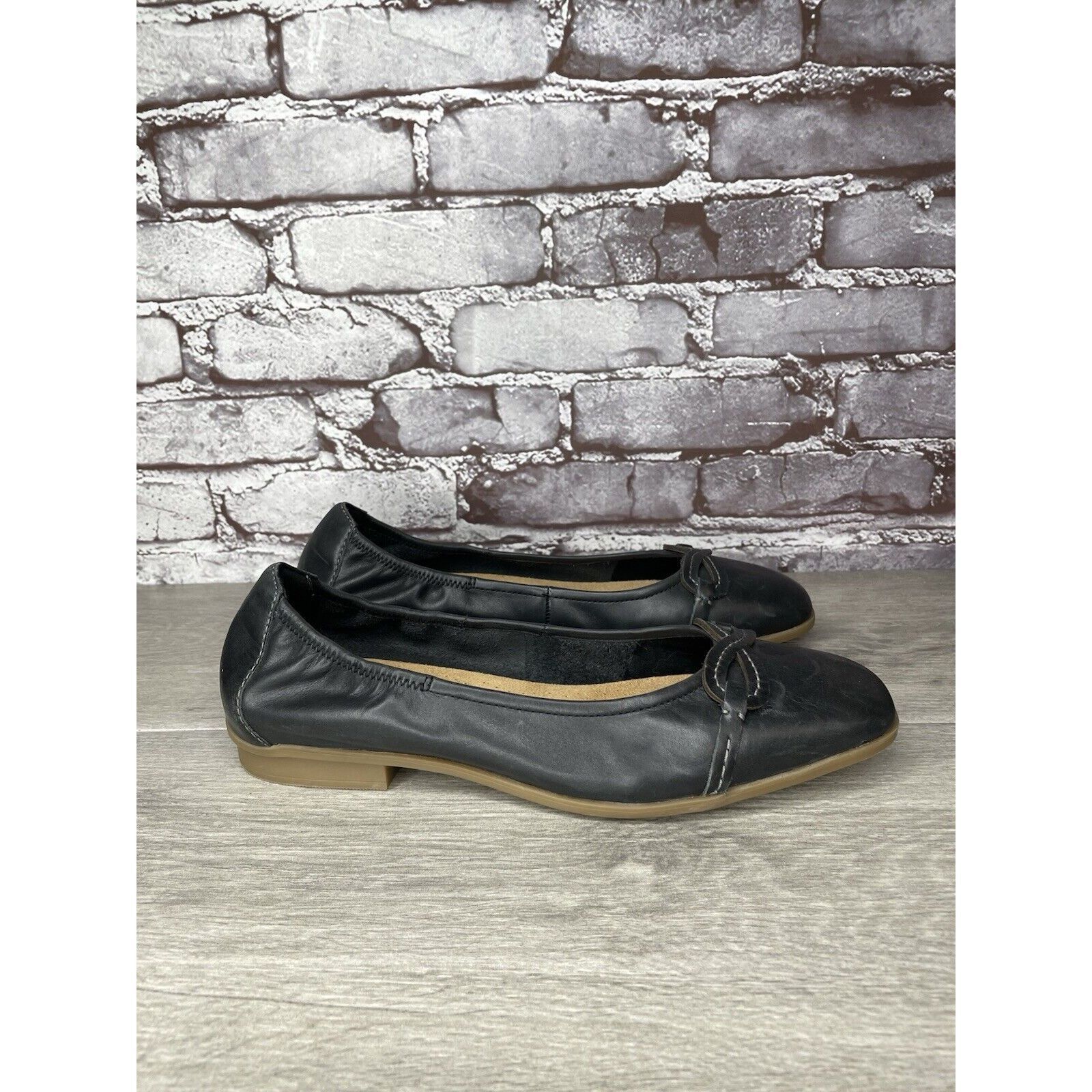 Clarks Clarks Collection Black Leather Slip On Flats Shoes Women Sz Size US 11 / IT 41 - 10 Thumbnail