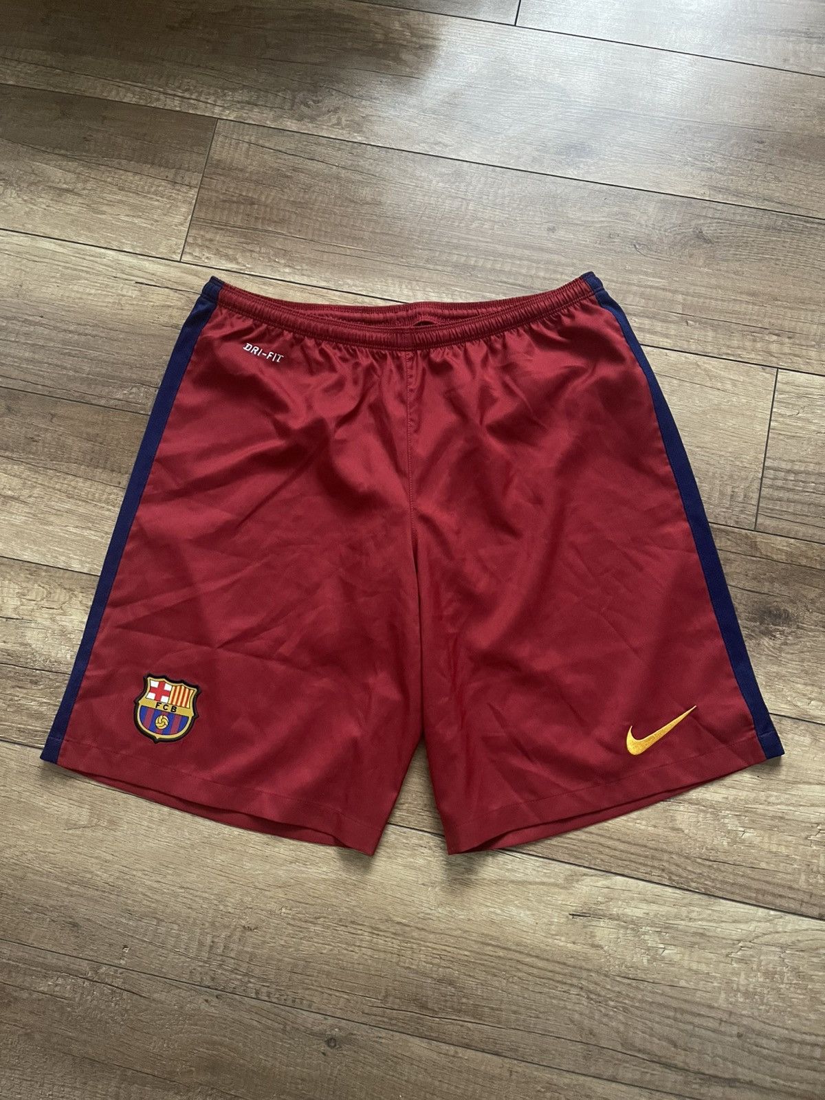 Nike Nike FC Barcelona Shorts Soccer Size US 34 / EU 50 - 1 Thumbnail
