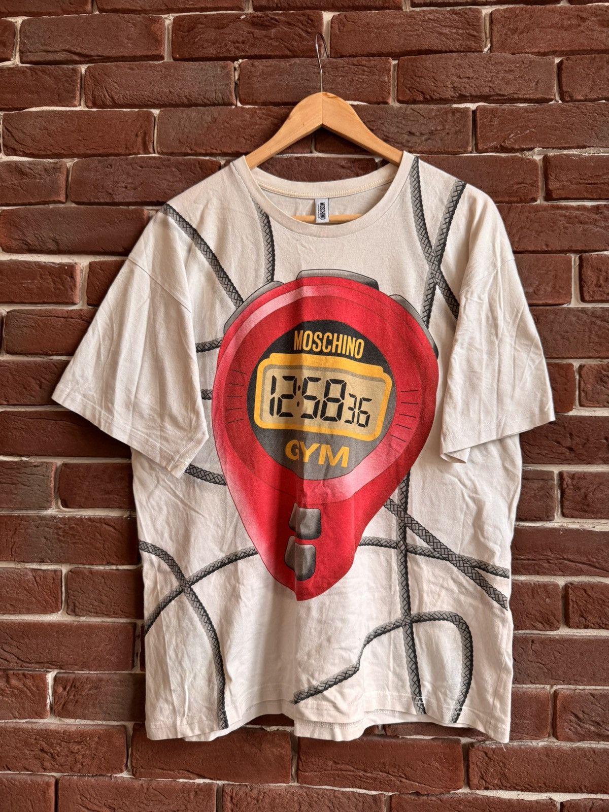 Moschino Vintage 00s Moschino Gym Stopwatch Tshirt S Streetwear Size US L / EU 52-54 / 3 - 1 Thumbnail