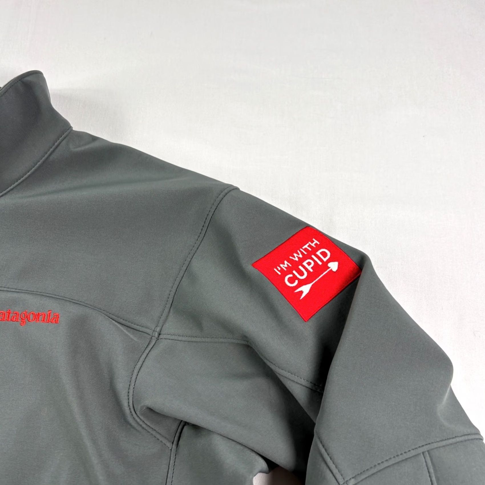 Patagonia Patagonia Jacket Mens L Gray Adze Red Full Zip Outdoor Softshell Size US L / EU 52-54 / 3 - 4 Thumbnail