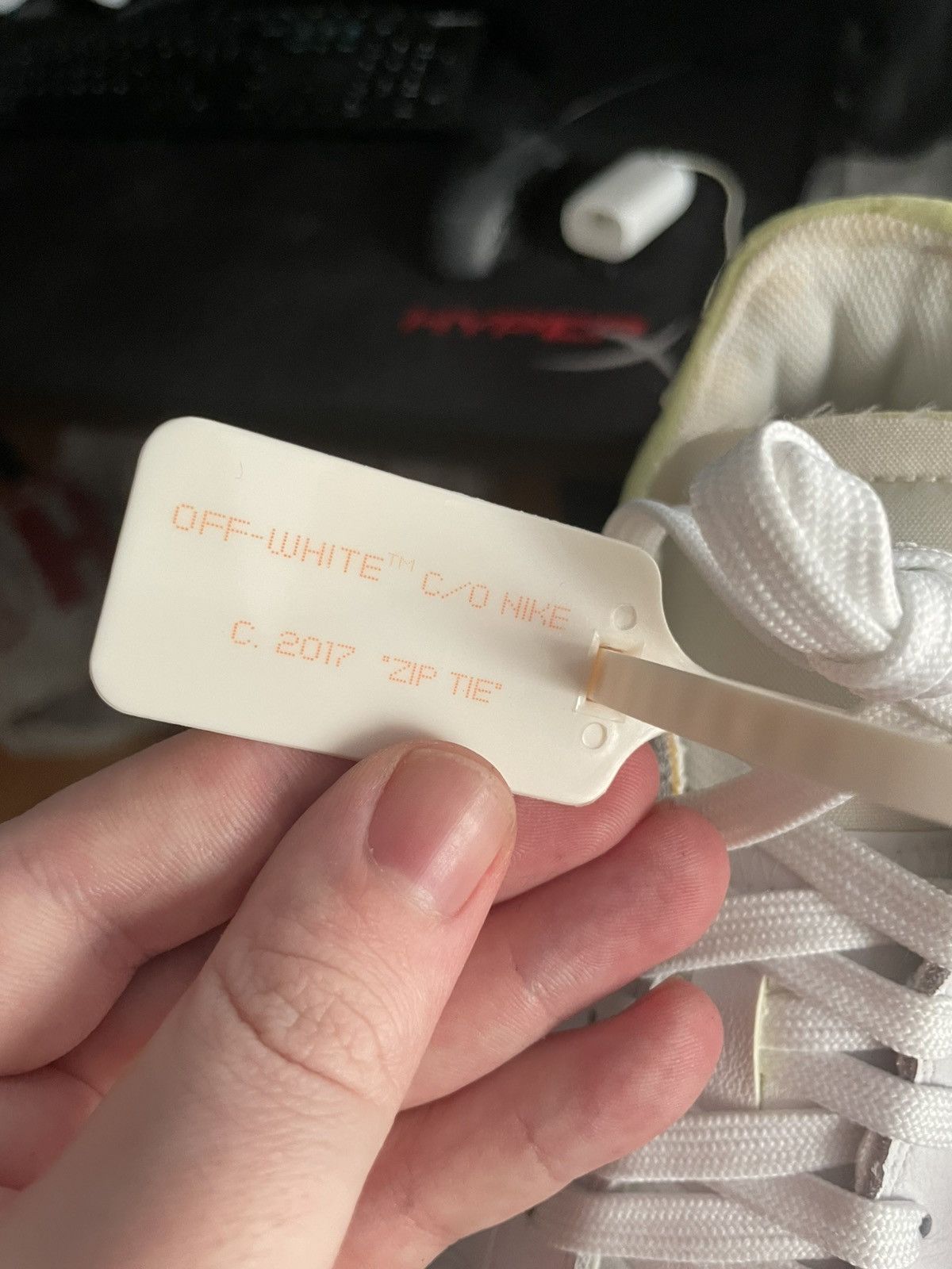 Nike × Off-White Size 10 Off White complexcon AF1 DS box signed by Virgil Size US 10 / EU 43 - 5 Thumbnail