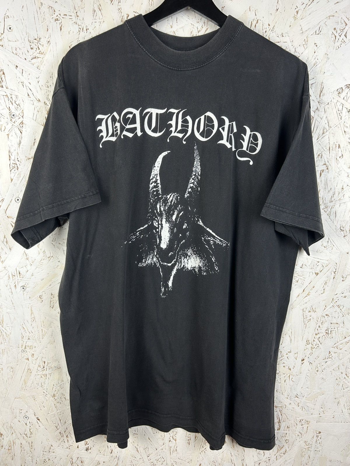 Band Tees 90s Bathory Euro Tag Goat 1996 Metal T-Shirt Black XL Size US XL / EU 56 / 4 - 1 Thumbnail