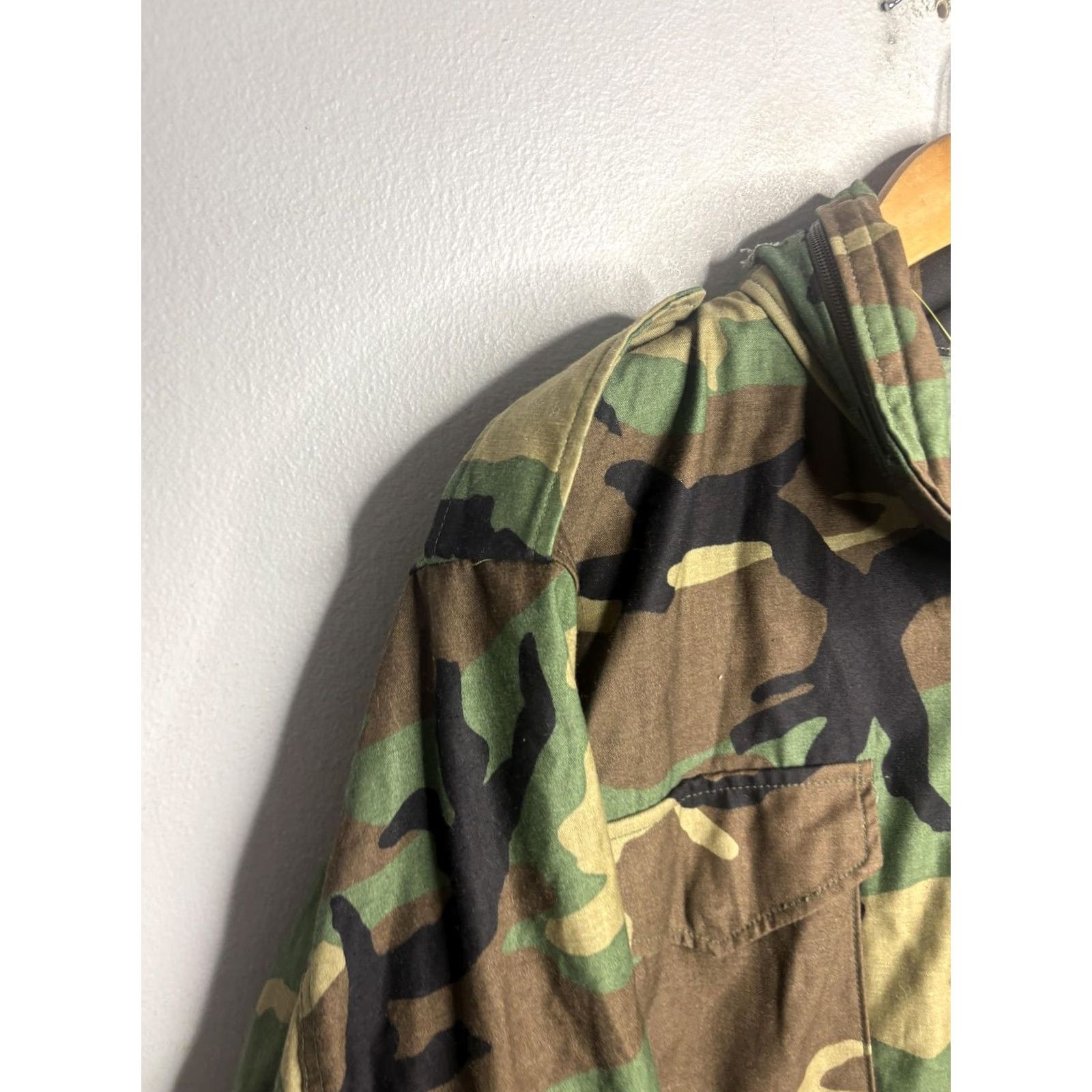 Vintage US Army Field Jacket Mens M Regular Woodland Camo M-65 Cold Weather YKK Jacket Size US M / EU 48-50 / 2 - 2 Thumbnail