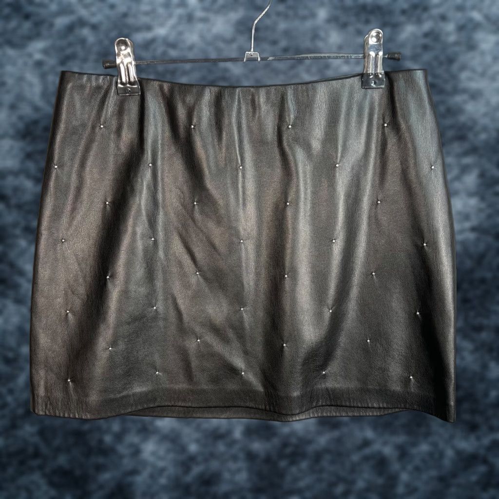 House of Harlow VINTAGE House Of Harlow 1960 Black Faux Leather Studded Mini Skirt Womens Size Small Size 28" / US 6 / IT 42 - 1 Thumbnail