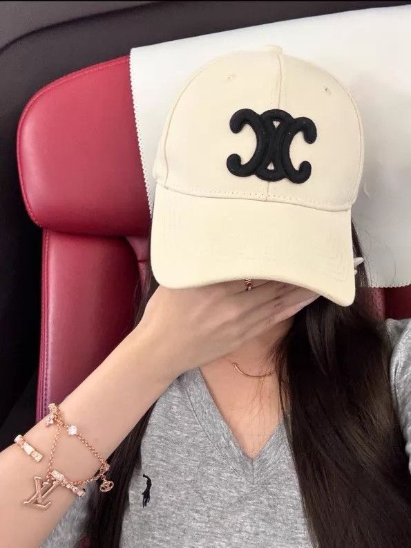 Celine CELINE Women's White Cotton Cap M Worn Once Size ONE SIZE - 9 Thumbnail