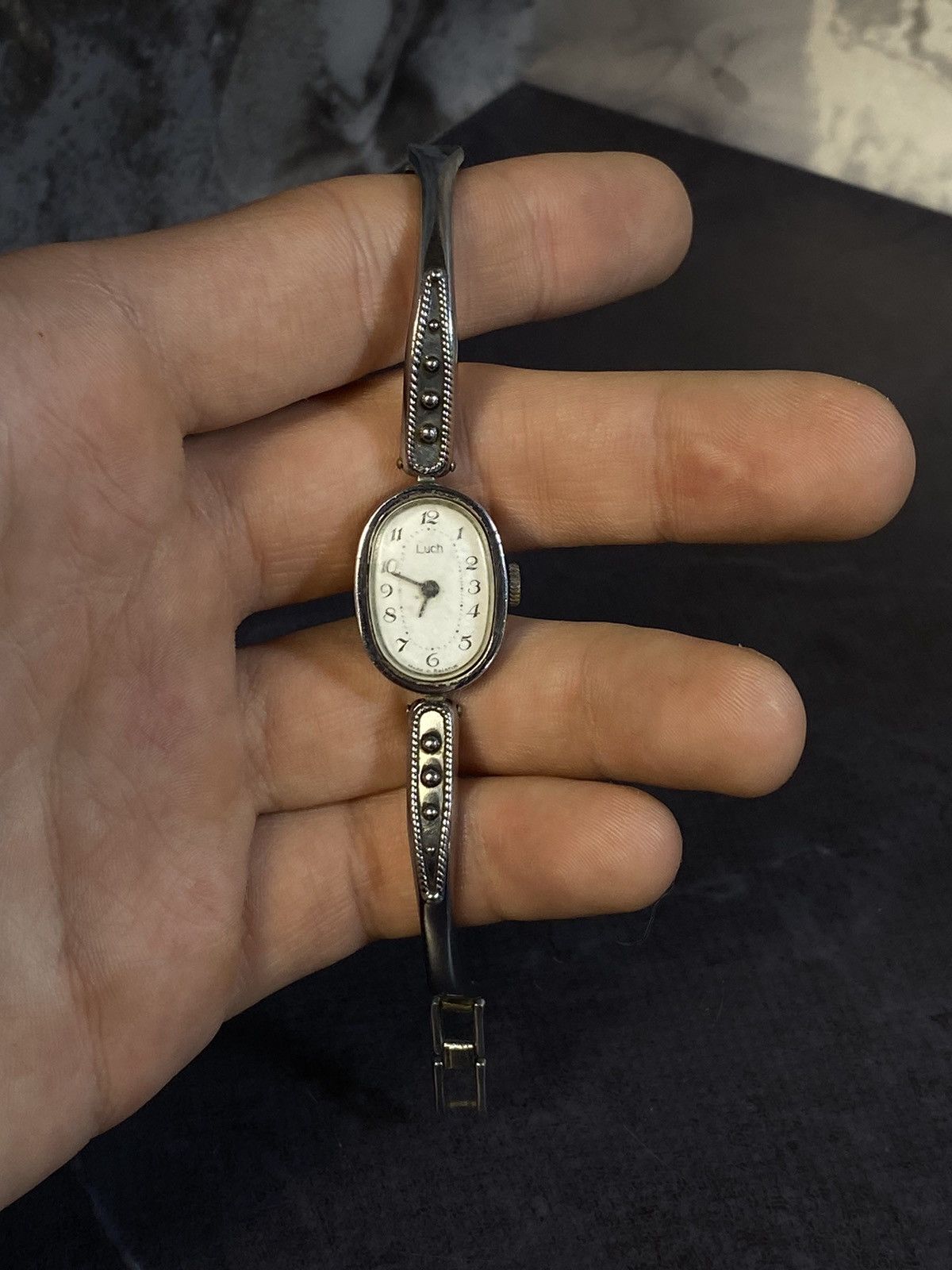 Jewelry Vintage Luch Silver Oval Watch - Retro Charm Size ONE SIZE - 8 Thumbnail