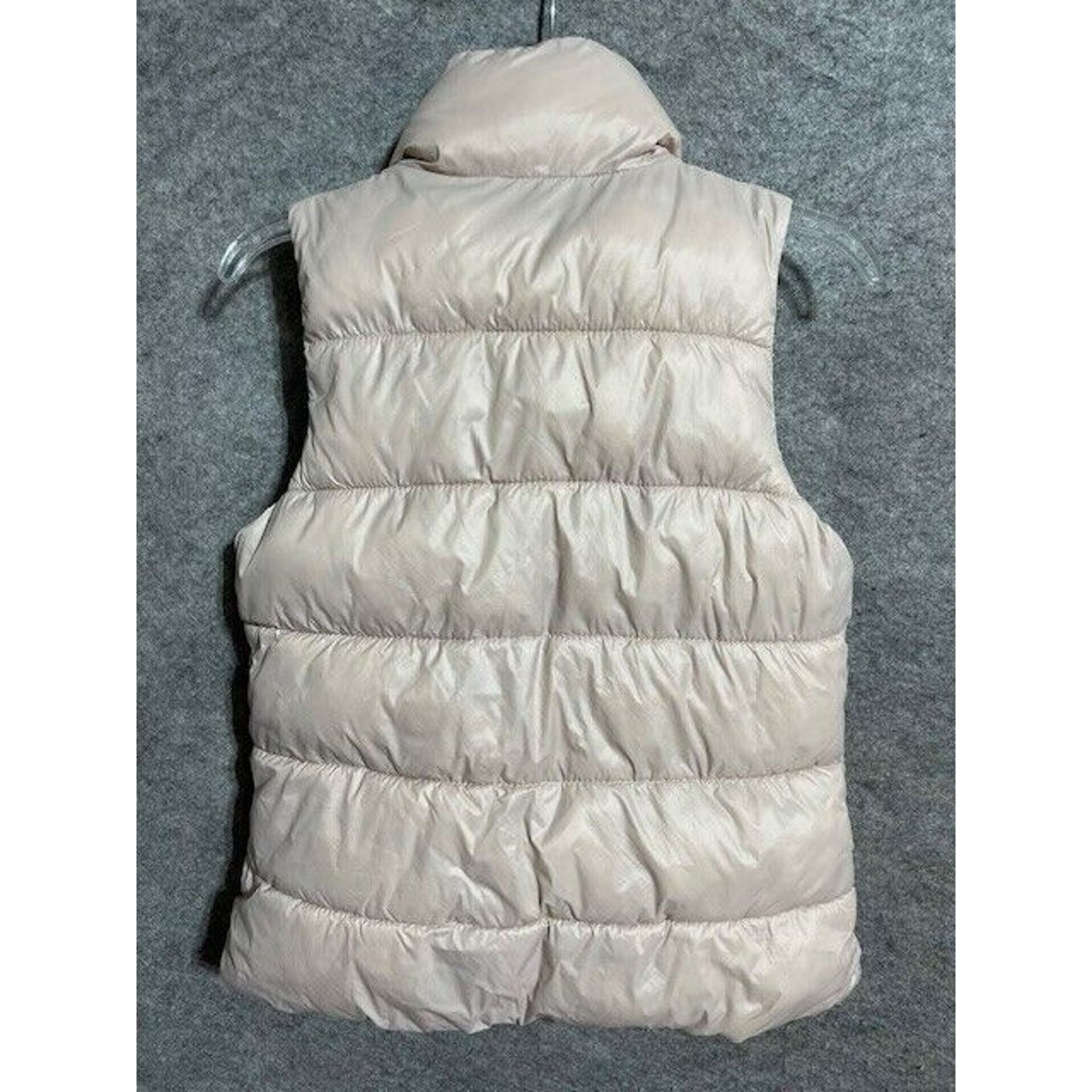 Old Navy Old Navy Puffer Vest Women XS Full Zip Lined Mock Neck Beige Size XS / US 0-2 / IT 36-38 - 2 Thumbnail