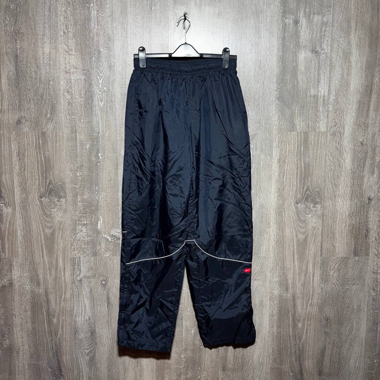 Nike Vintage Nike Track Pants Y2K Black Man size M Size US 31 - 1 Thumbnail