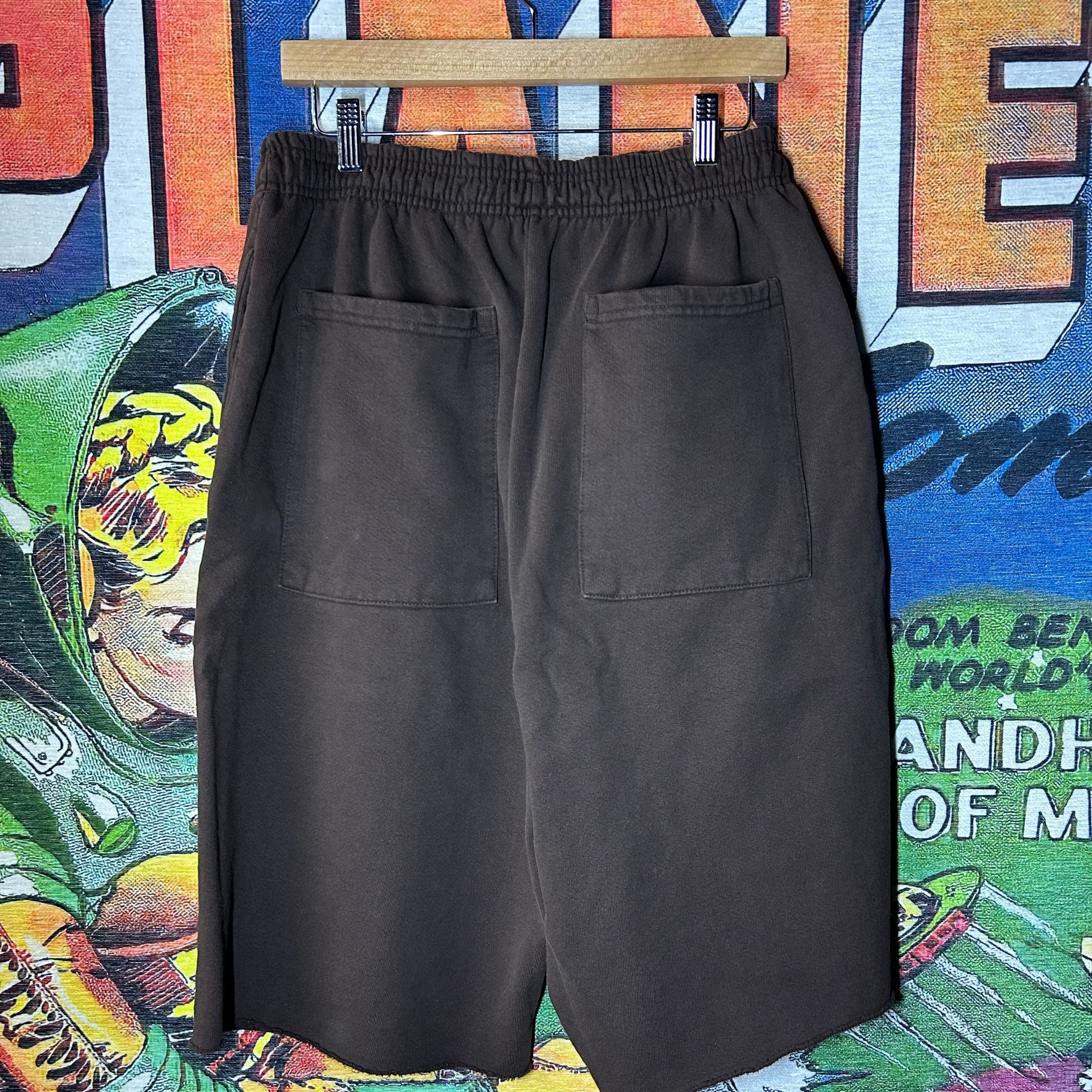 Sp5der × Travis Scott Sp5der Travis Scott ‘Days Before Rodeo’ Shorts Size Medium Size US 30 / EU 46 - 2 Thumbnail